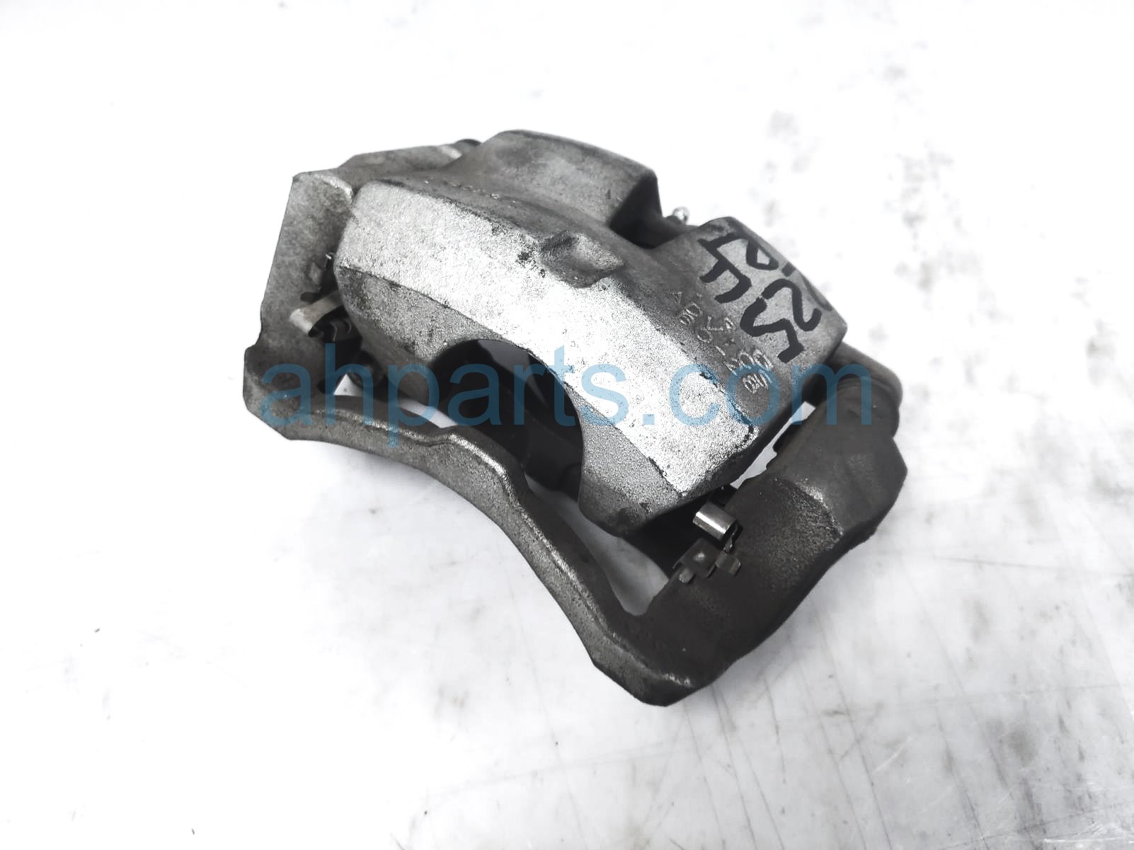 $49 Toyota FR/RH BRAKE CALIPER $49 Toyota FR/RH BRAKE CALIPER