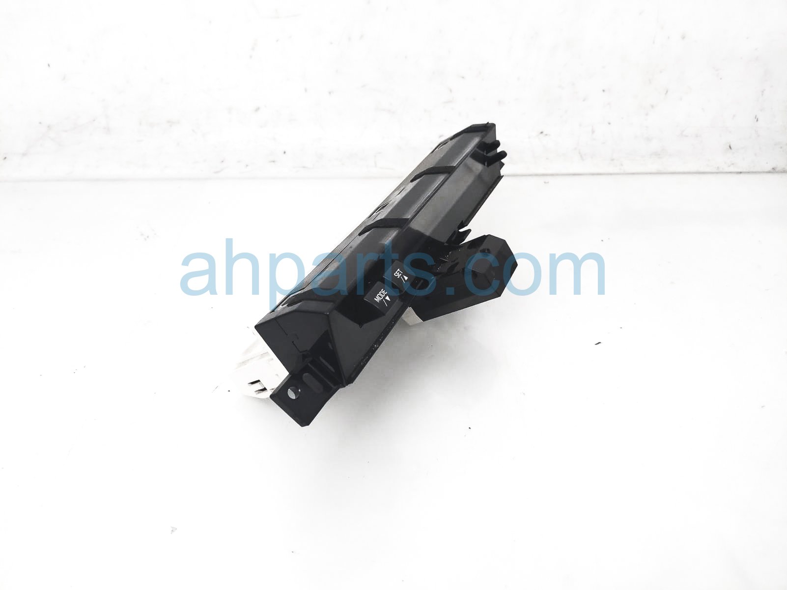 $49 Toyota UPPER DISPLAY SCREEN - CLOCK & TEMP $49 Toyota UPPER DISPLAY SCREEN - CLOCK & TEMP