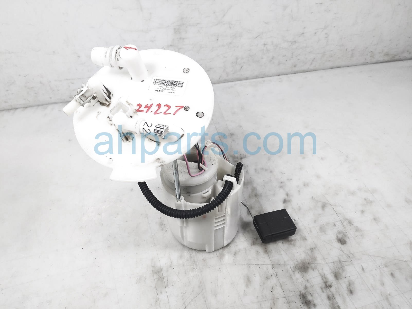 $99 Honda GAS / FUEL PUMP (TANK MOUNTED)