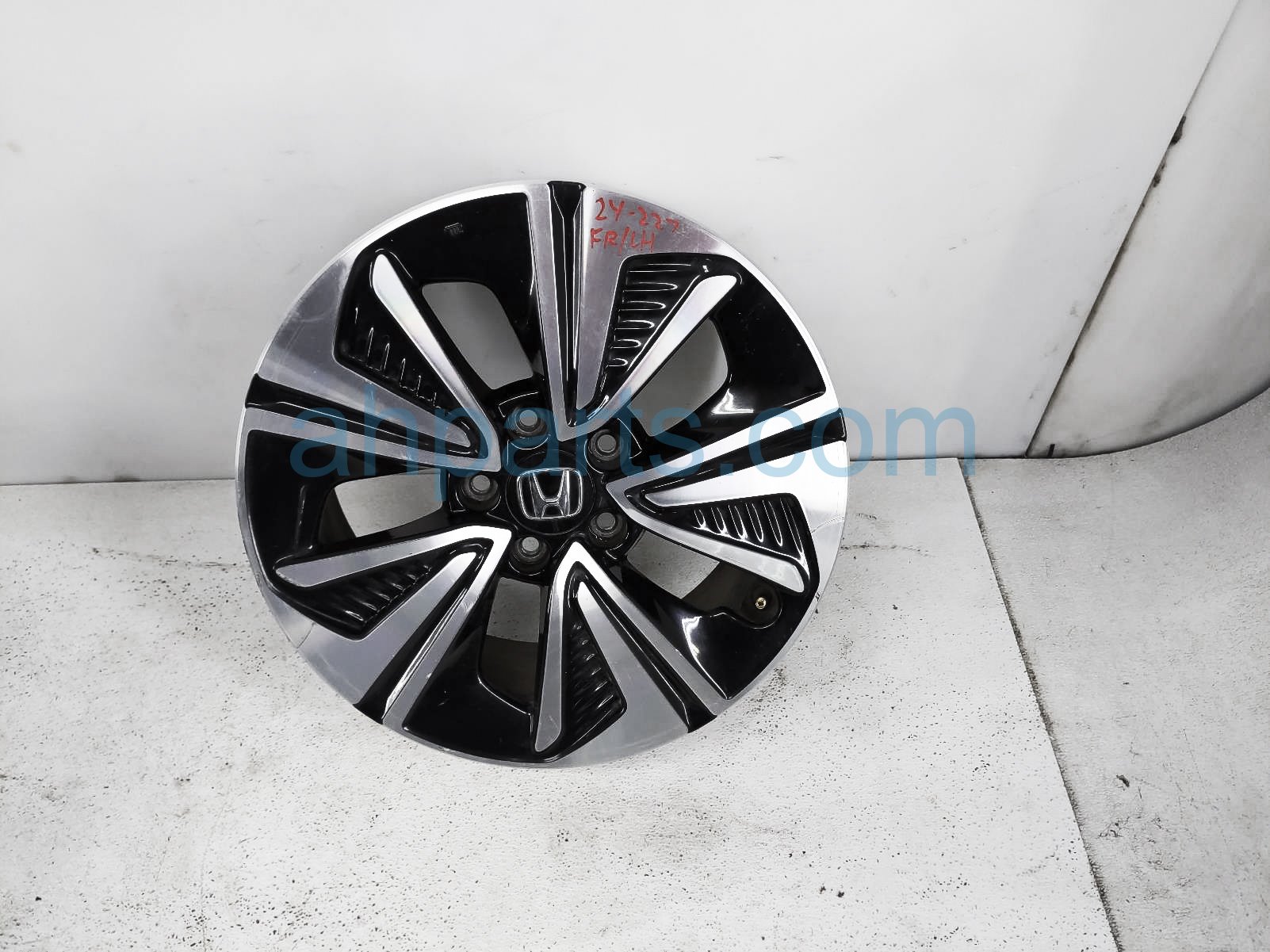 $199 Honda FR/LH WHEEL / RIM