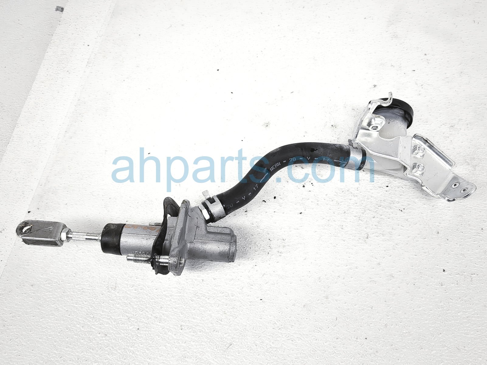 $99 Nissan CLUTCH MASTER CYLINDER - M.T RWD $99 Nissan CLUTCH MASTER CYLINDER - M.T RWD