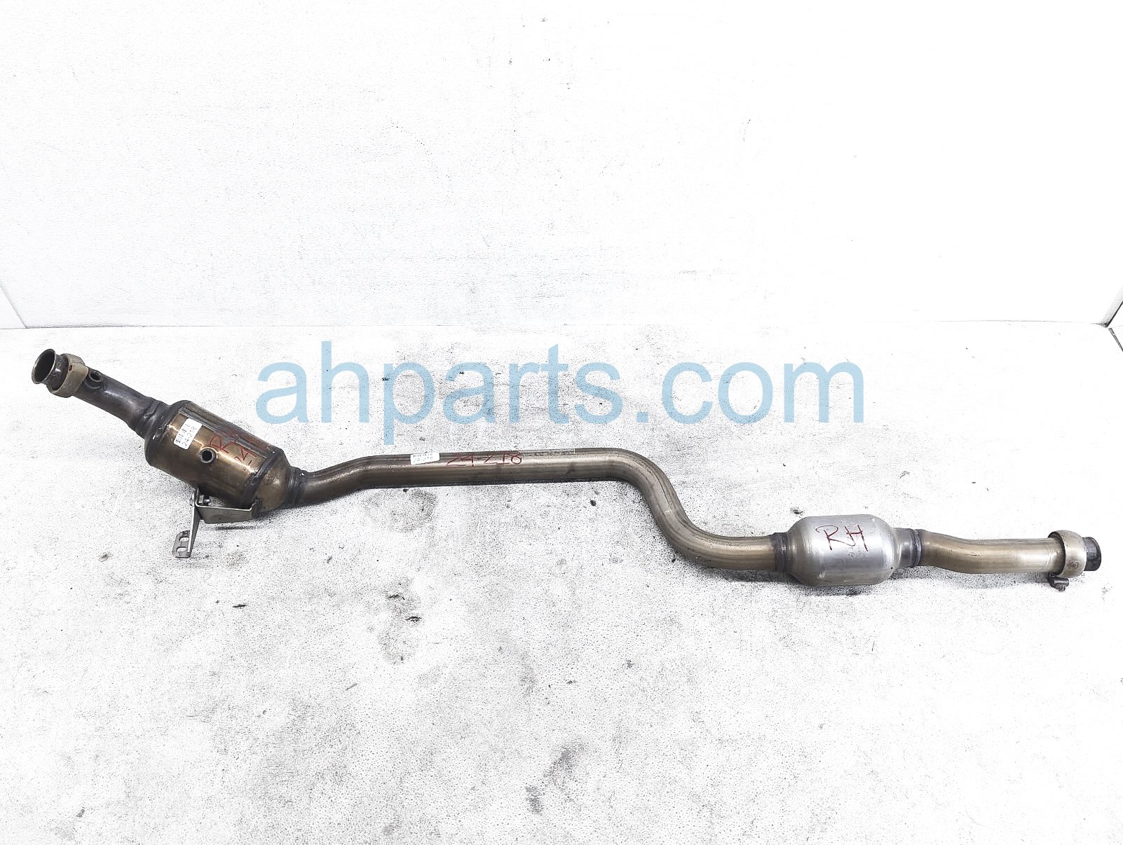 $349 Mercedes RH EXHAUST PIPE W/CONVERTER $349 Mercedes RH EXHAUST PIPE W/CONVERTER