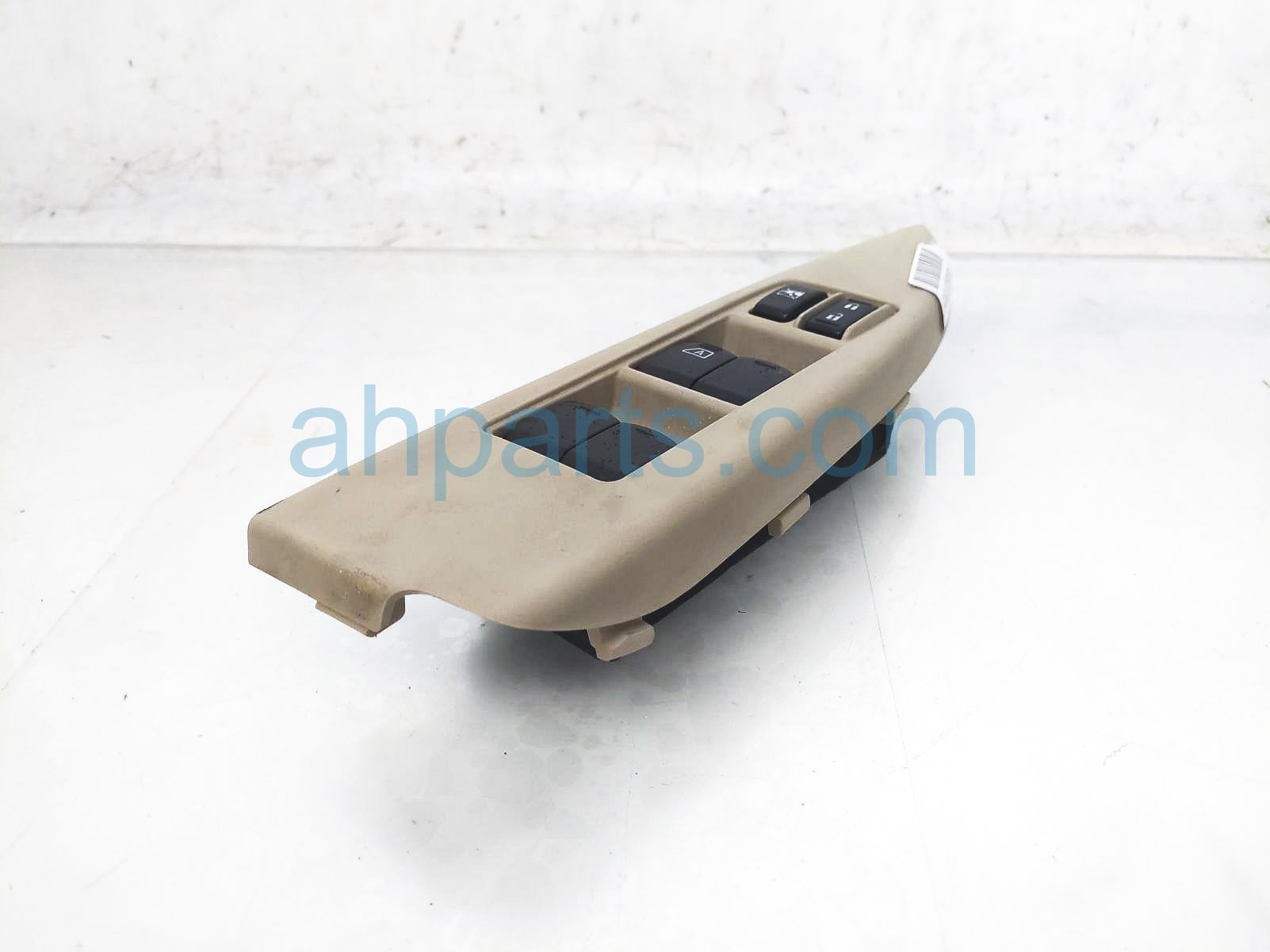 Subaru MASTER WINDOW CONTROL SWITCH