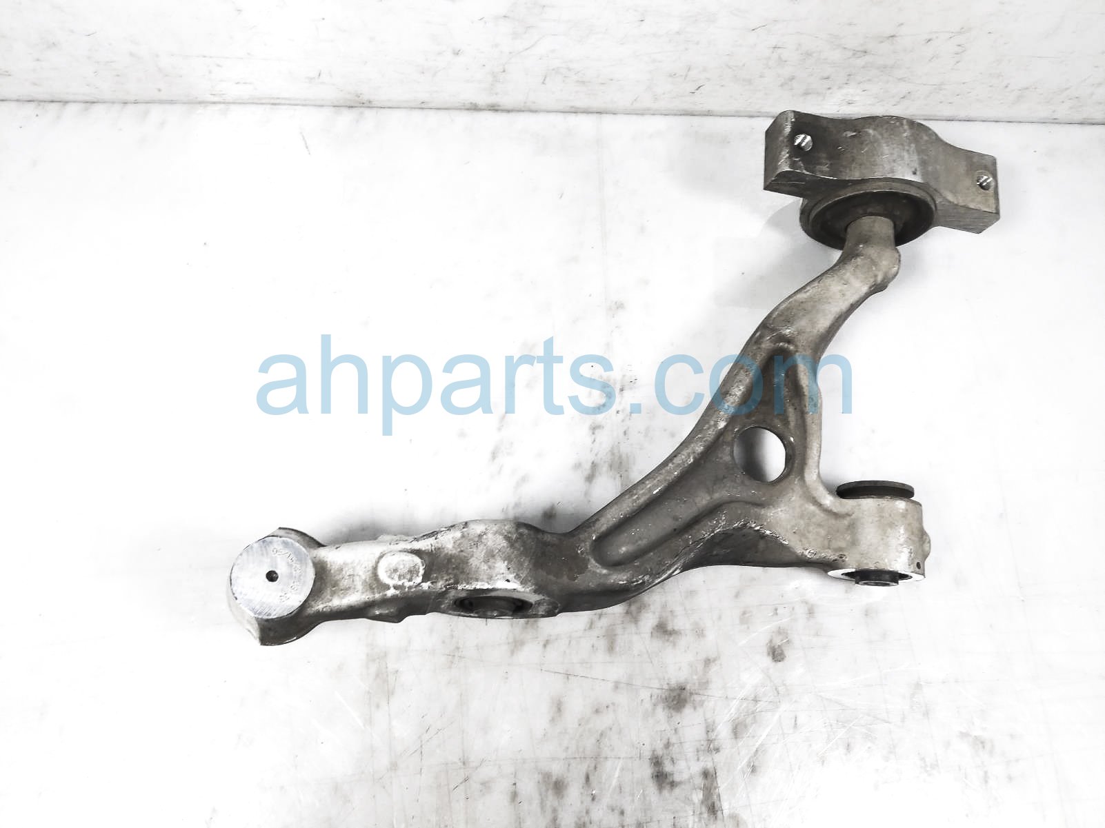 Sold 2021 Acura TLX Front Passenger Lower Control Arm 51350-TGV-A04