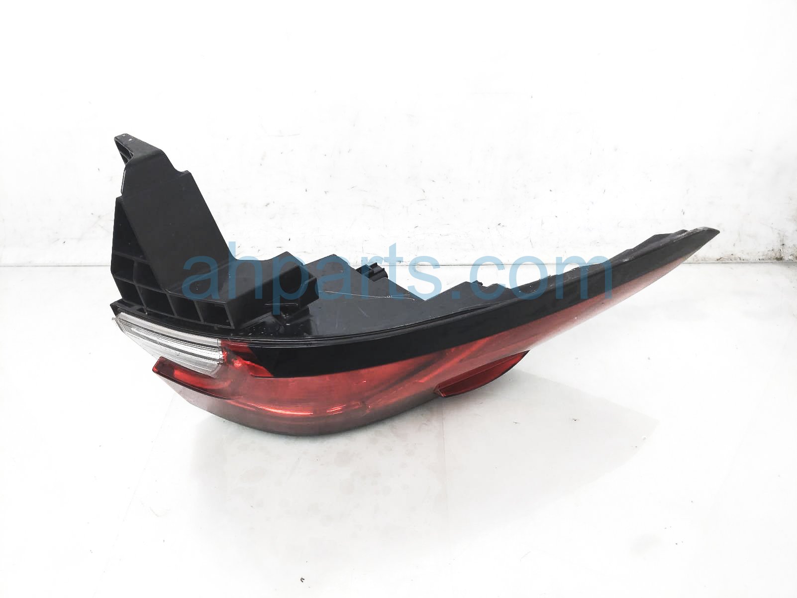 $199 Toyota LH TAIL LAMP (ON BODY)