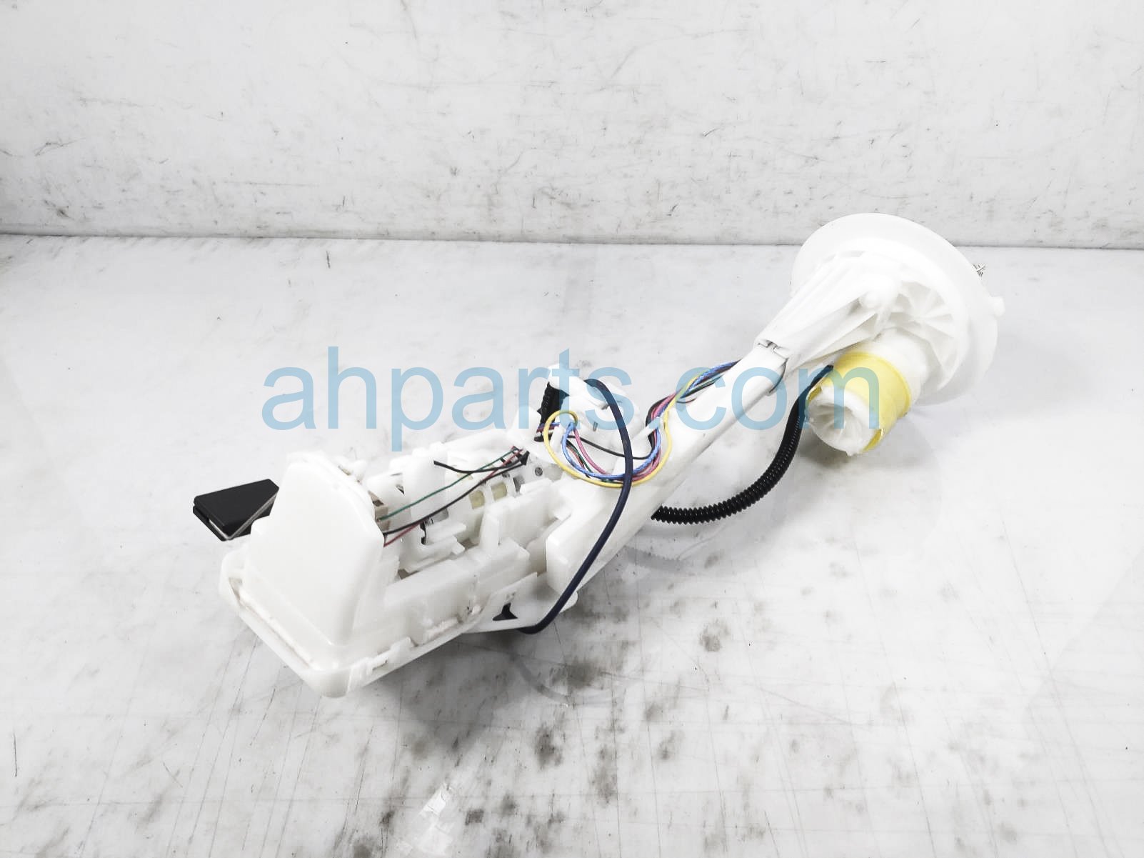 $195 Toyota GAS / FUEL PUMP (TANK MOUNTED) - FWD $195 Toyota GAS / FUEL PUMP (TANK MOUNTED) - FWD