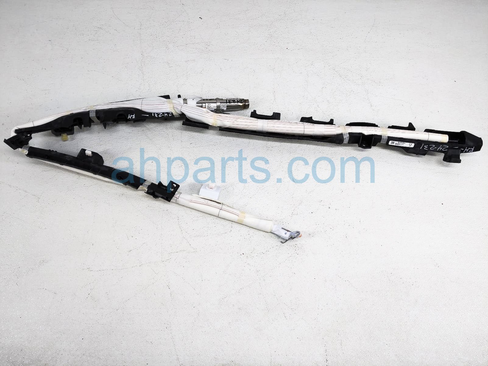 $649 Toyota PASSENGER ROOF CURTAIN AIRBAG $649 Toyota PASSENGER ROOF CURTAIN AIRBAG