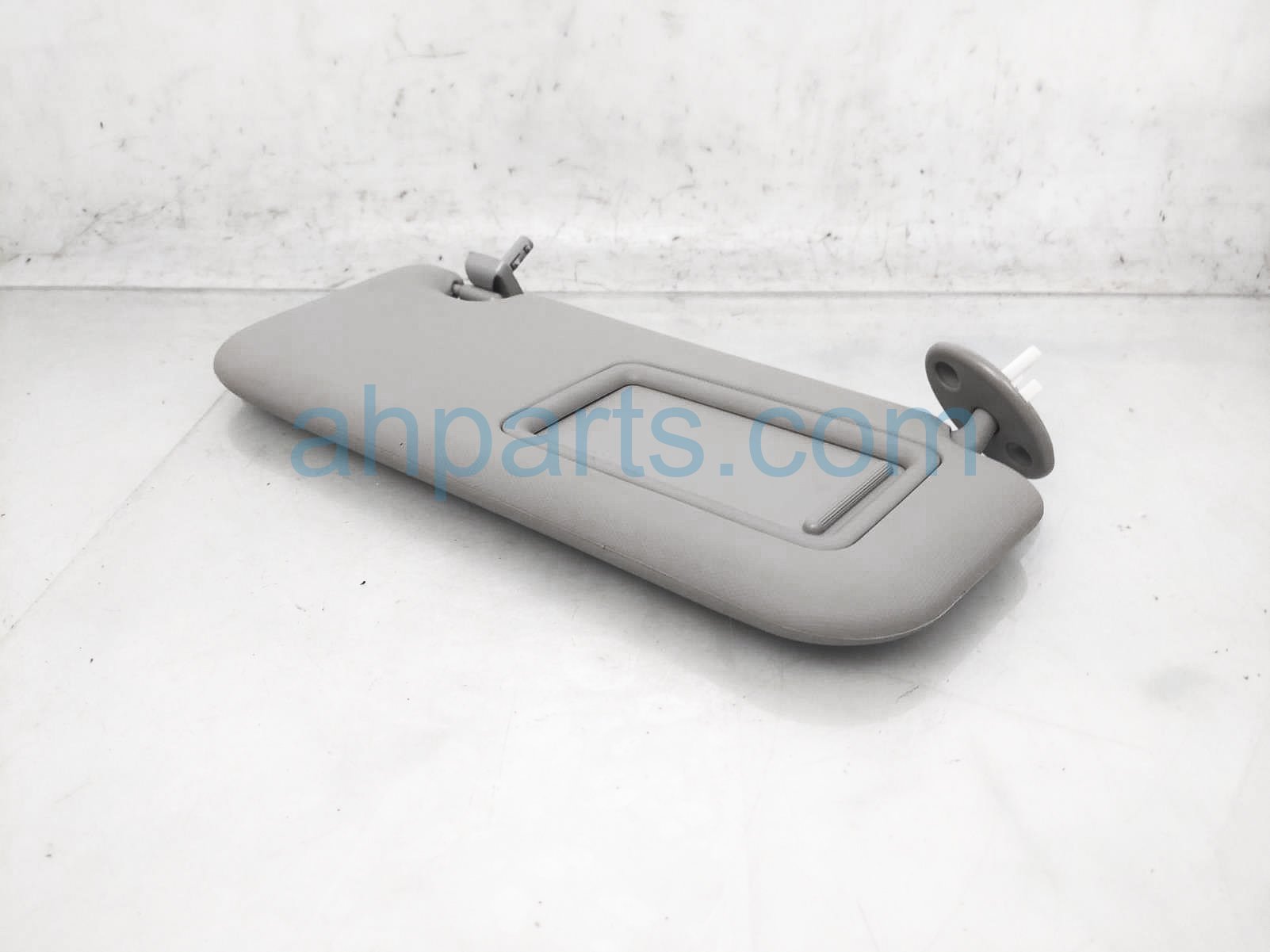 $45 Toyota RH SUN VISOR - GREY $45 Toyota RH SUN VISOR - GREY