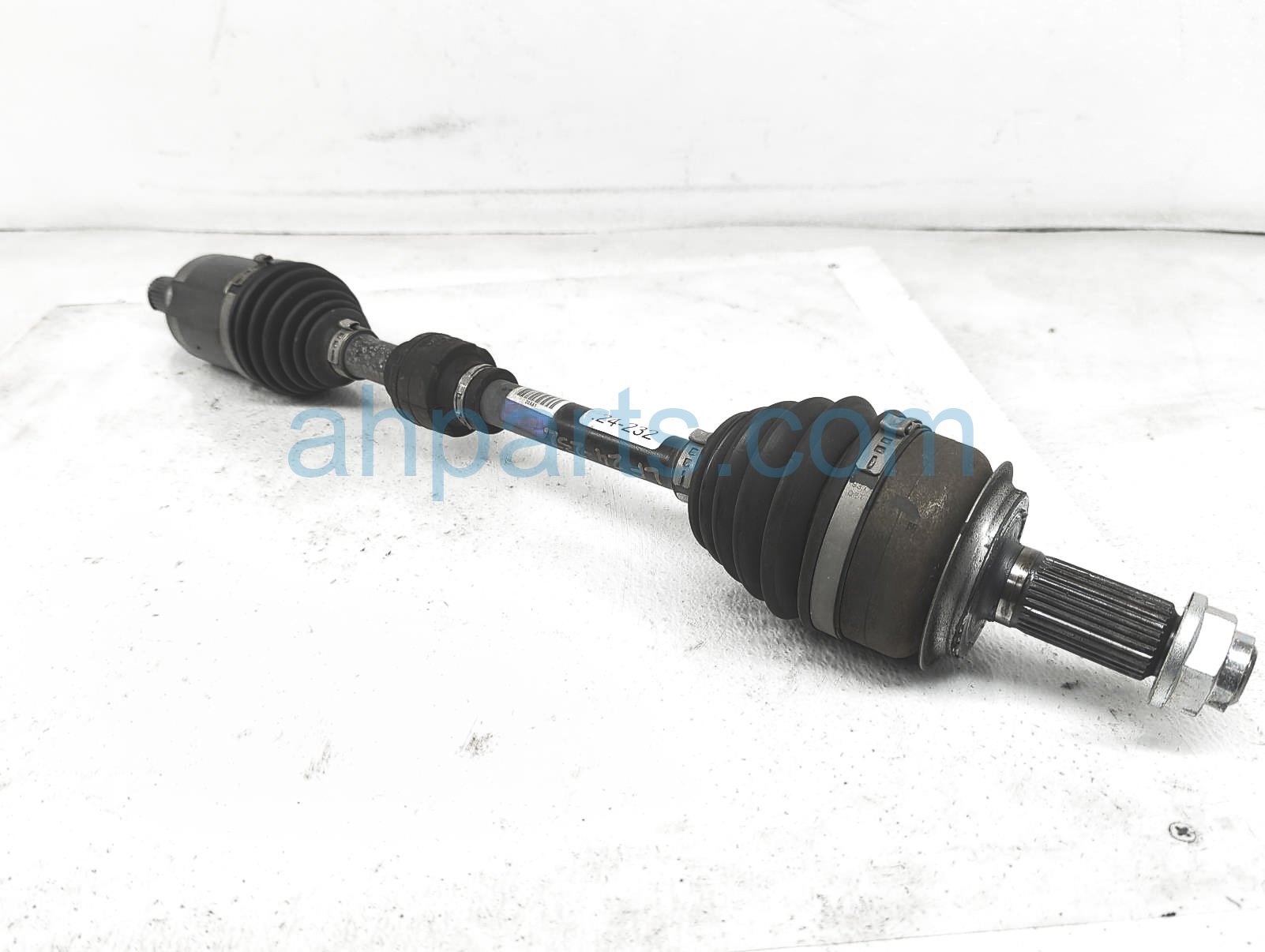 $195 Honda FR/LH CV AXLE DRIVE SHAFT