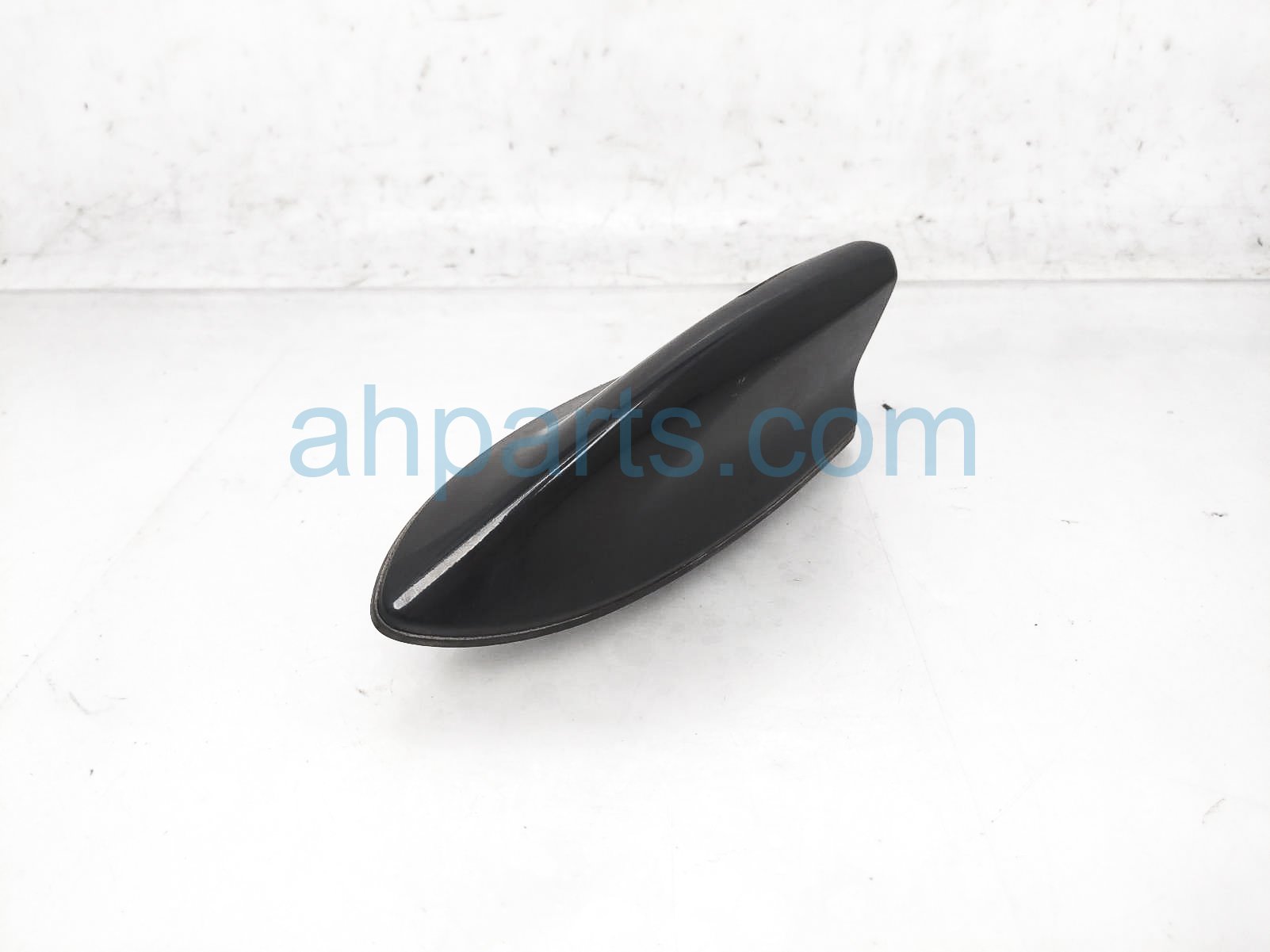 $99 Toyota ROOF ANTENNA ASSY - BLACK