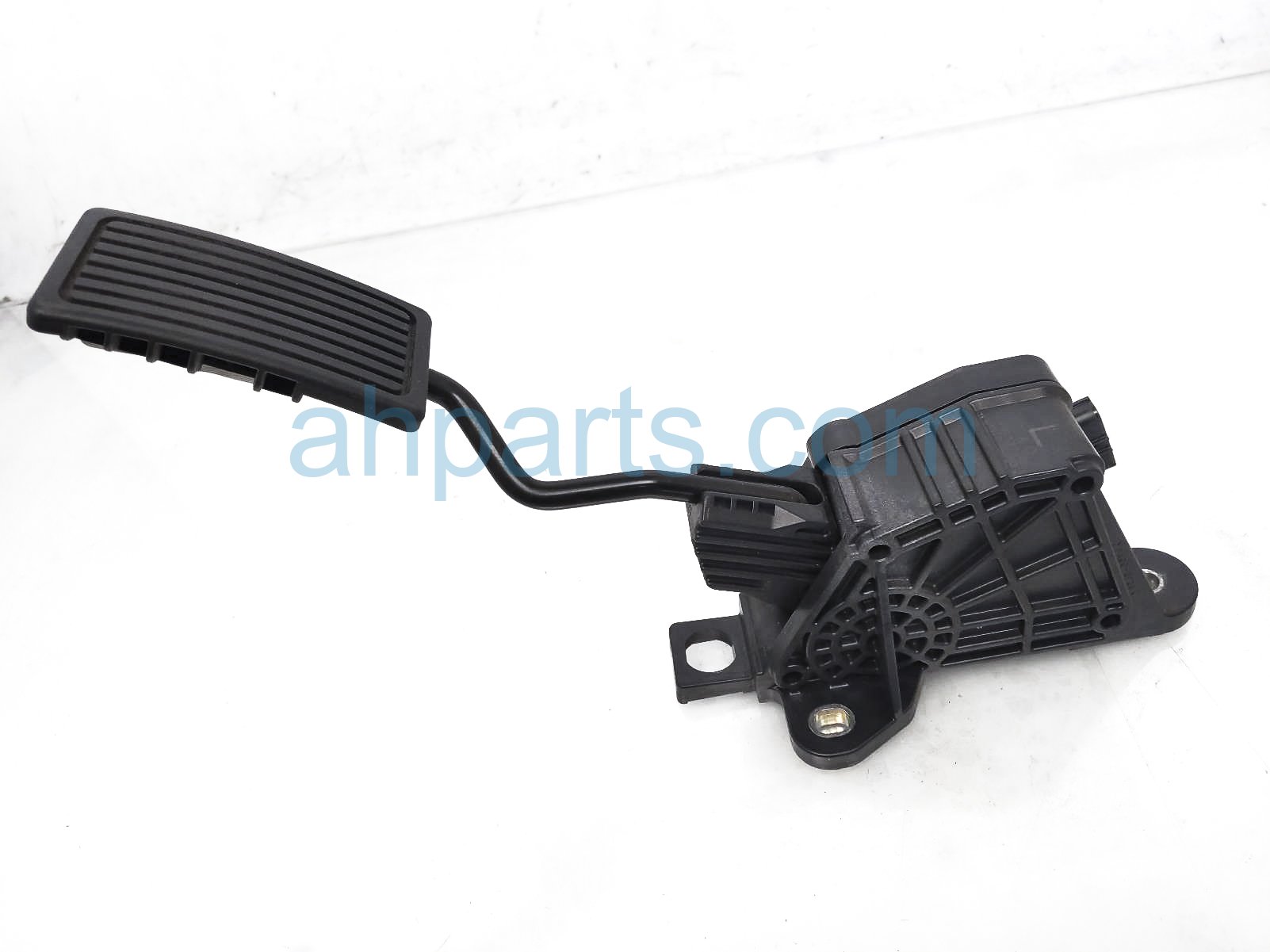 $100 Honda GAS / ACCELERATOR PEDAL ASSY