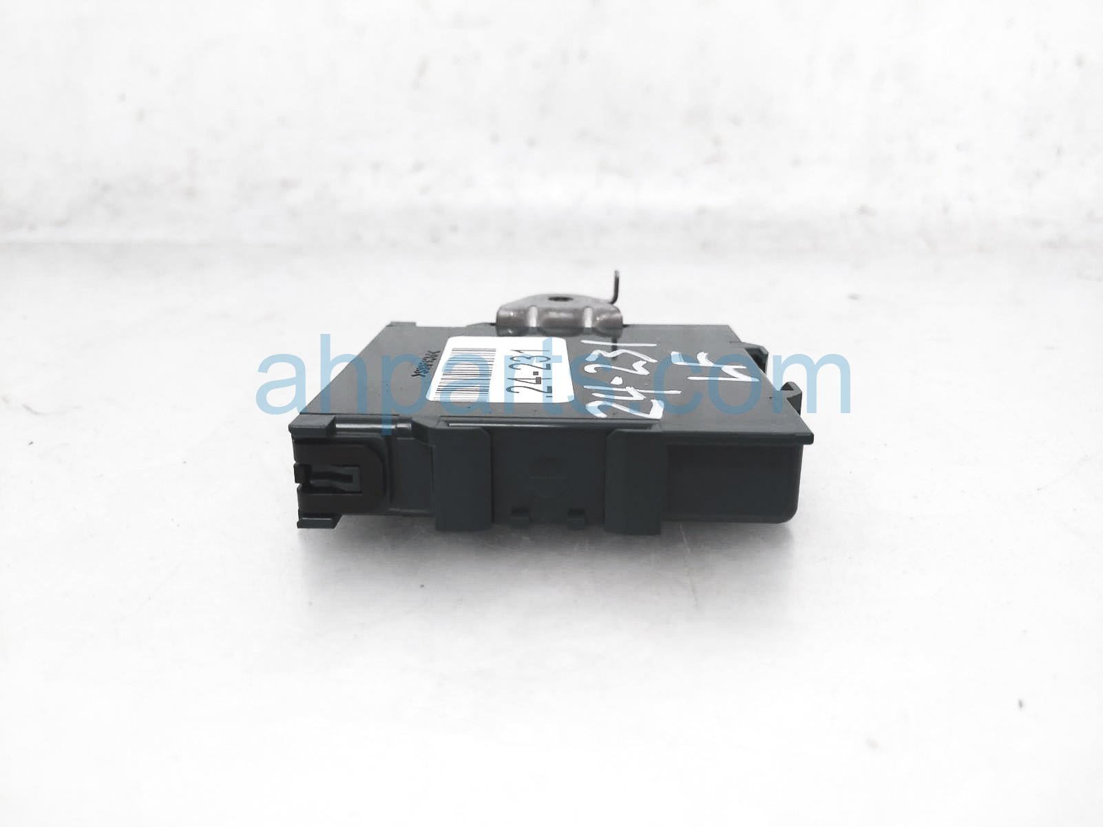 2x PDC Parking Sensor Retainer For Honda Odyssey Pilot Acura ZDX 39681-TL0- G01