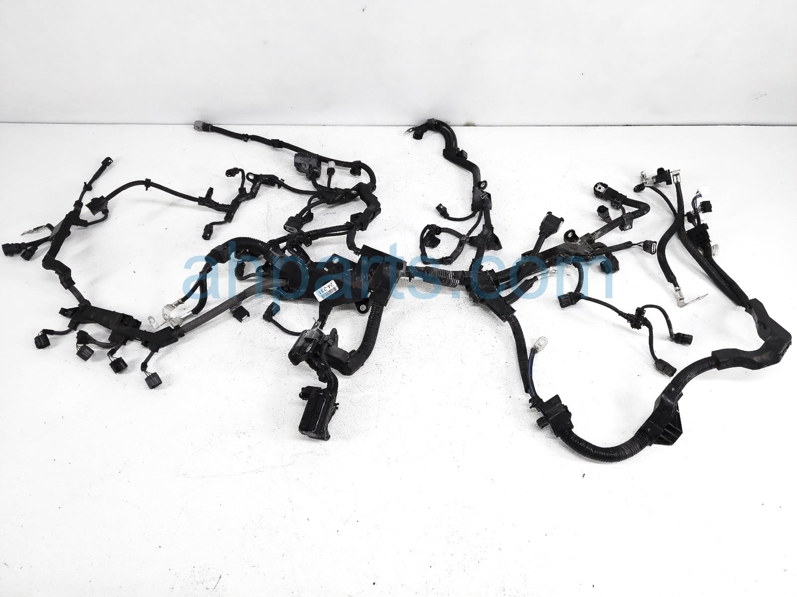 $499 Toyota MAIN ENGINE WIRE HARNESS - FWD $499 Toyota MAIN ENGINE WIRE HARNESS - FWD