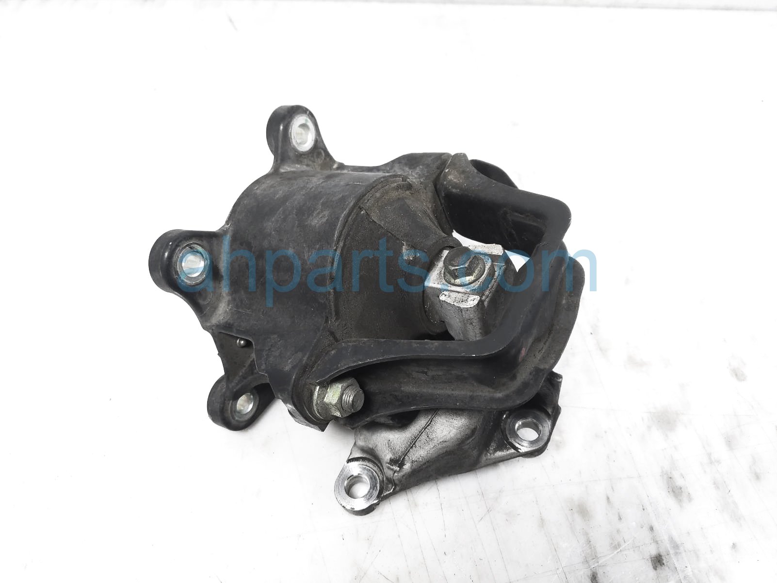 $70 Honda FRONT ENGINE MOUNT W/BRACKET