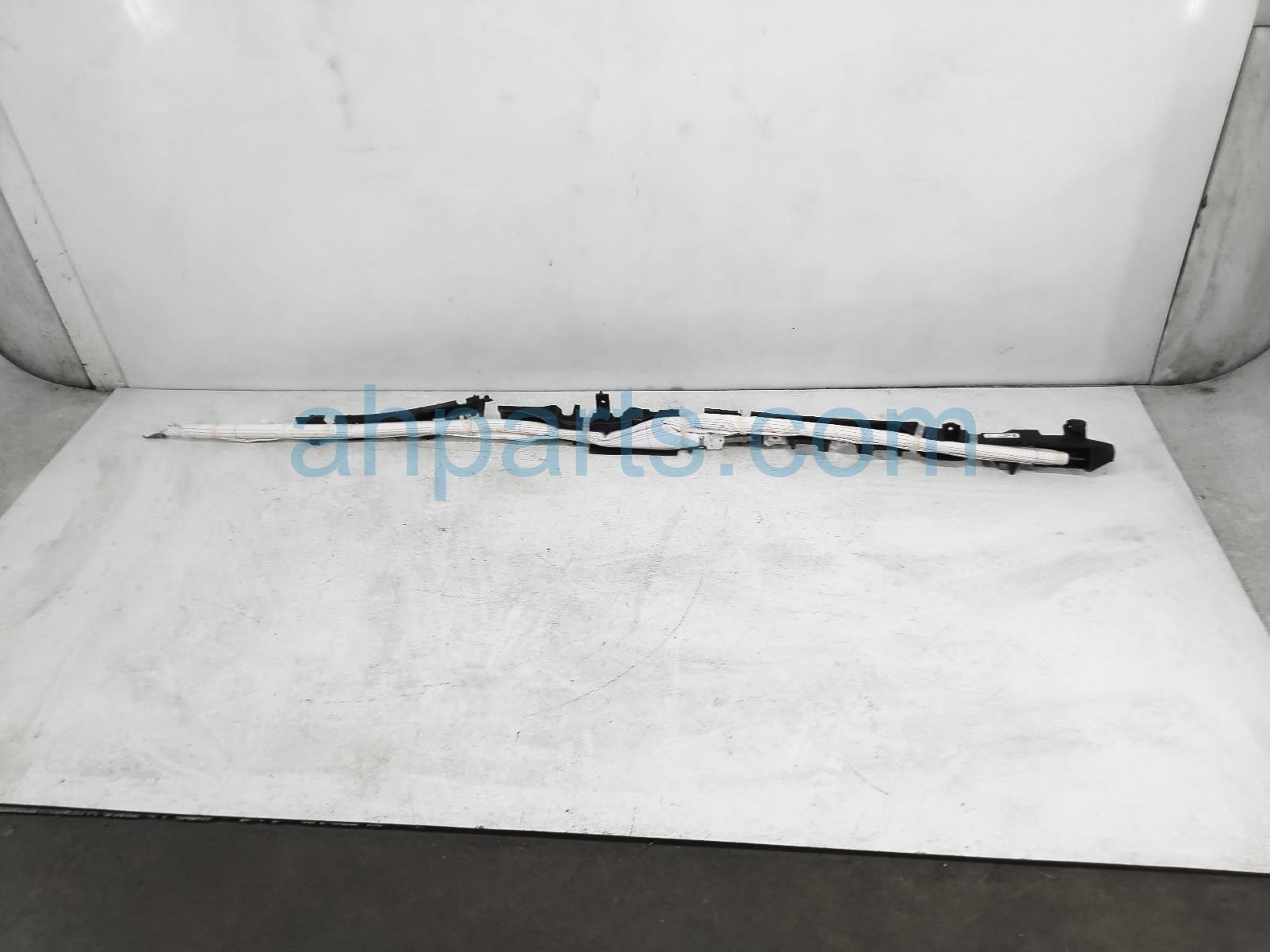 $649 Toyota DRIVER ROOF CURTAIN AIRBAG $649 Toyota DRIVER ROOF CURTAIN AIRBAG