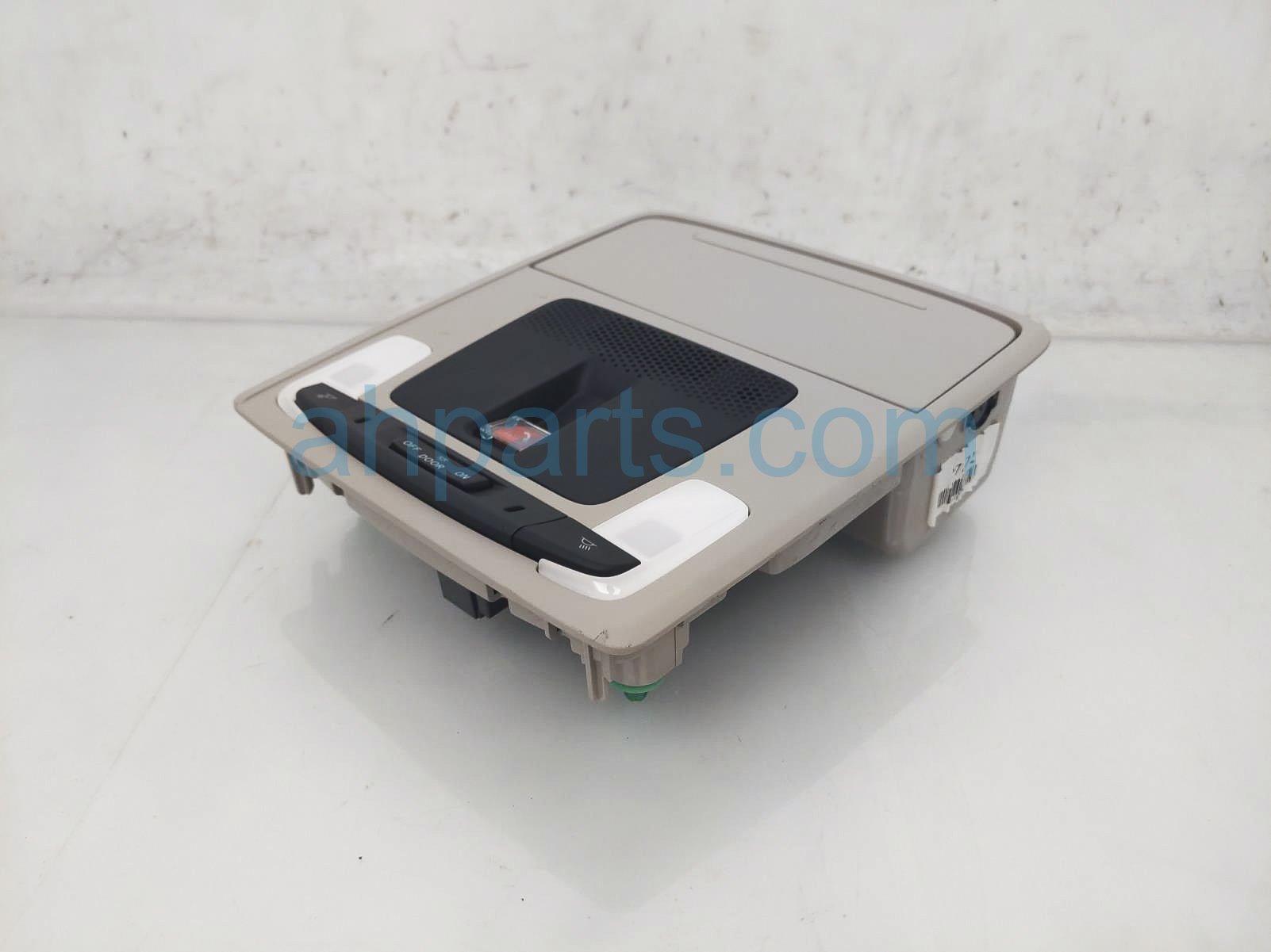 $65 Honda ROOF CONSOLE / MAP LIGHT - TAN $65 Honda ROOF CONSOLE / MAP LIGHT - TAN