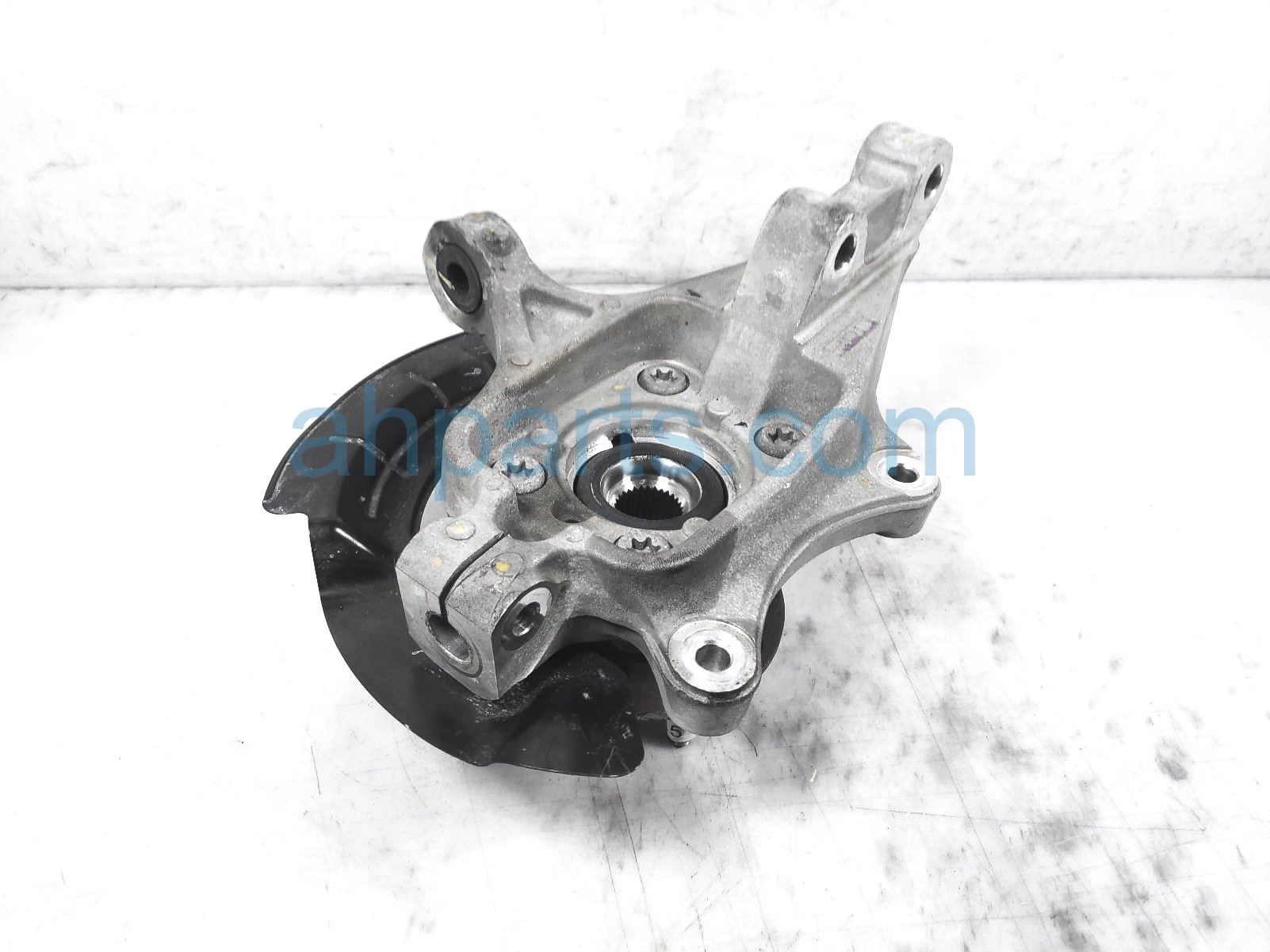 $175 Hyundai FR/LH SPINDLE KNUCKLE HUB $175 Hyundai FR/LH SPINDLE KNUCKLE HUB