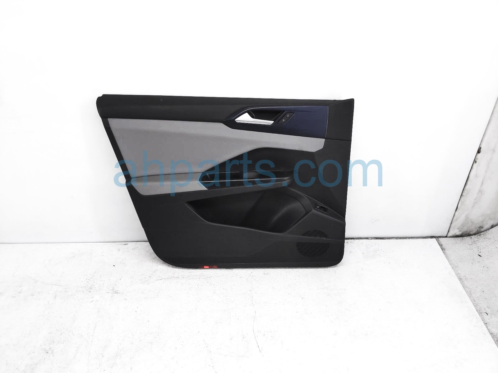 $149 Volkswagen FR/LH INTERIOR DOOR PANEL - GREY*