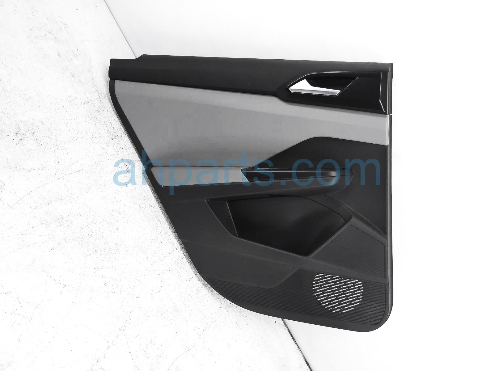 $145 Volkswagen RR/LH INTERIOR DOOR PANEL - GREY