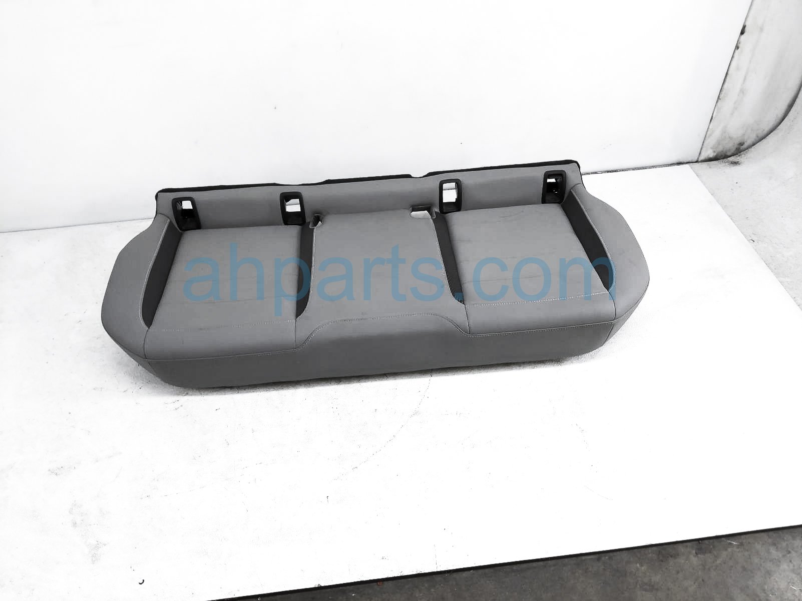 $299 Volkswagen REAR LOWER SEAT CUSHION - GREY LTHR