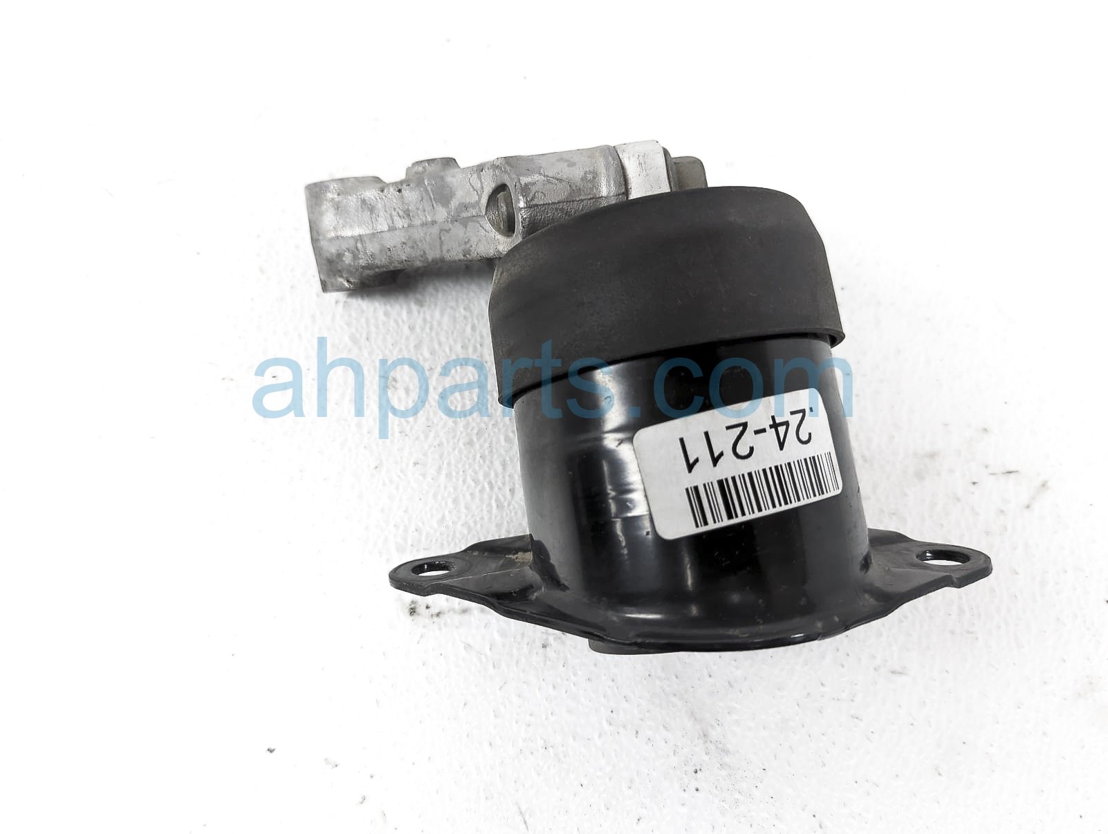 $50 Honda RH SIDE ENGINE MOUNT + BRACKET $50 Honda RH SIDE ENGINE MOUNT + BRACKET