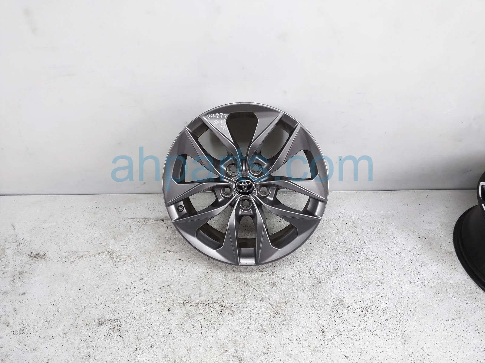 $299 Toyota FR/LH WHEEL / RIM $299 Toyota FR/LH WHEEL / RIM