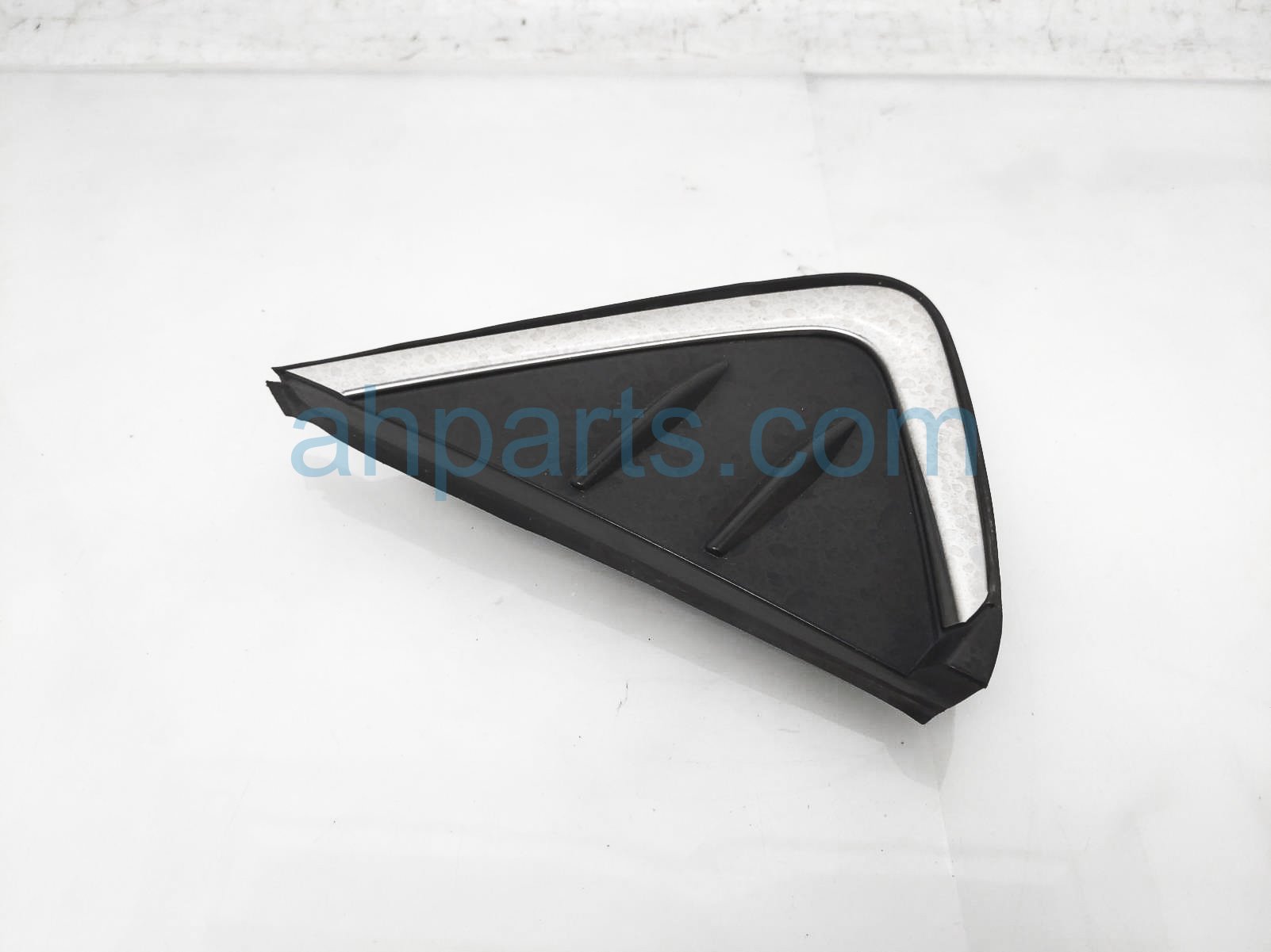 $45 Toyota FR/RH PILLAR TRIM GARNISH - ON BODY $45 Toyota FR/RH PILLAR TRIM GARNISH - ON BODY