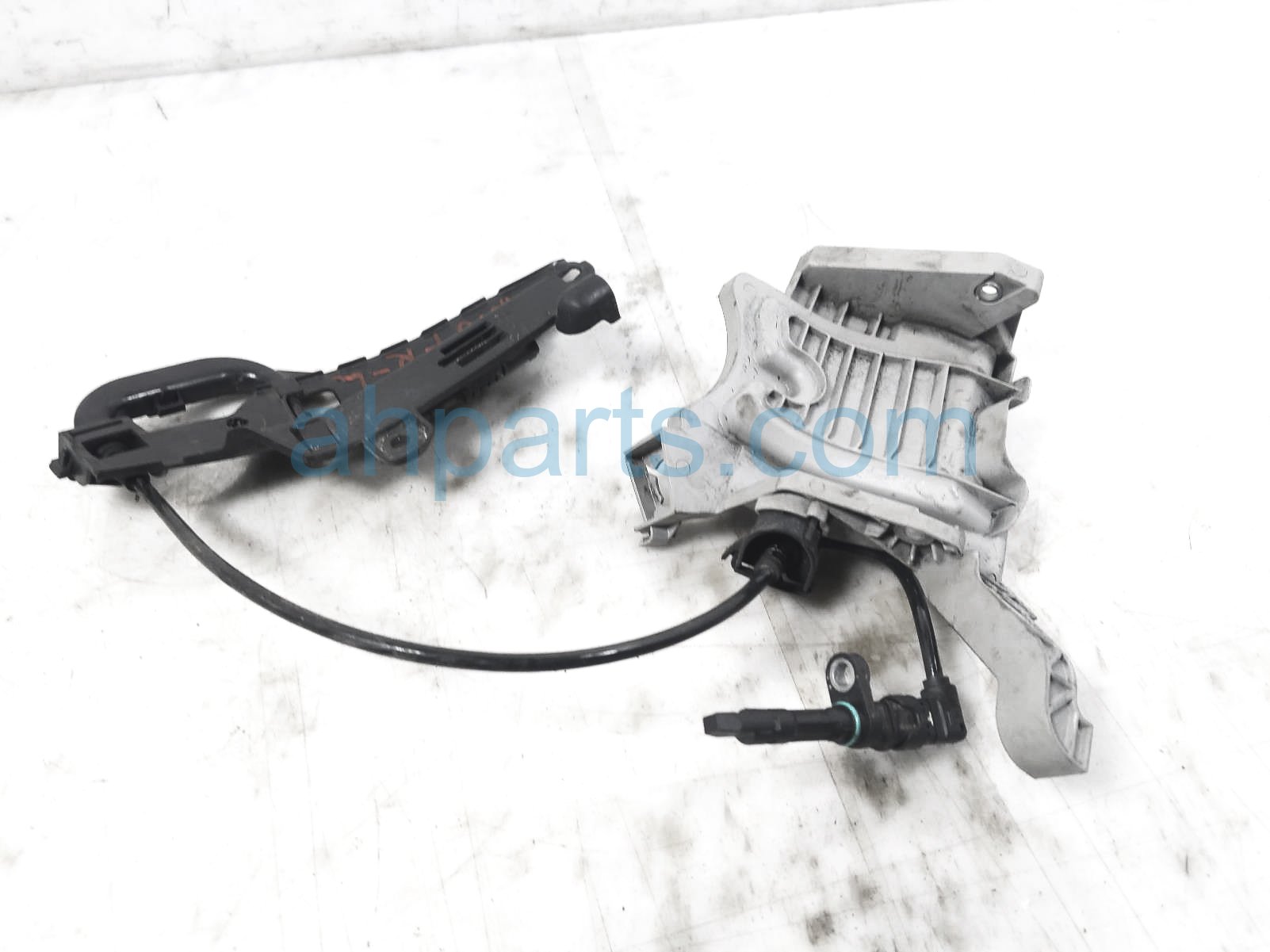 $49 Mercedes FR/LH ABS WHEEL SPEED SENSOR * $49 Mercedes FR/LH ABS WHEEL SPEED SENSOR *