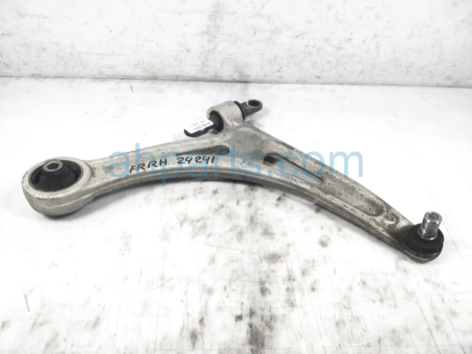 $165 Kia FR/RH LOWER CONTROL ARM $165 Kia FR/RH LOWER CONTROL ARM