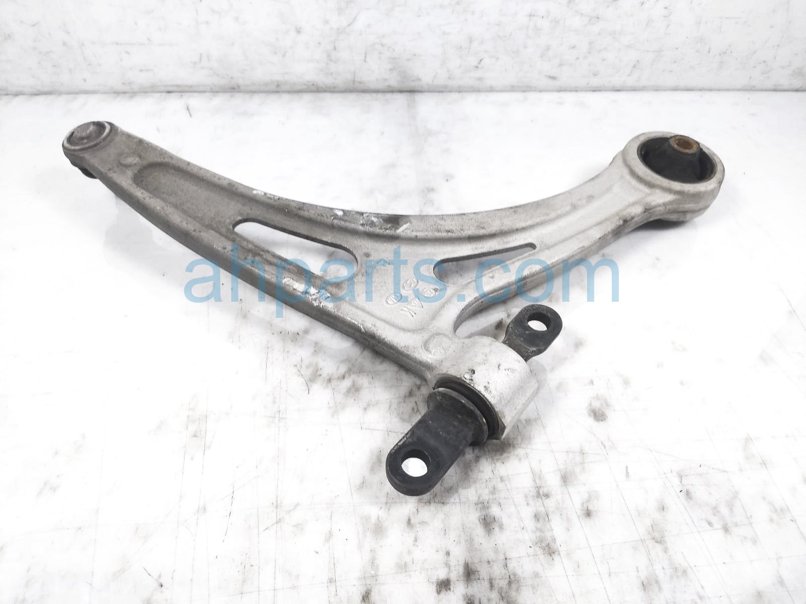 $165 Kia FR/LH LOWER CONTROL ARM