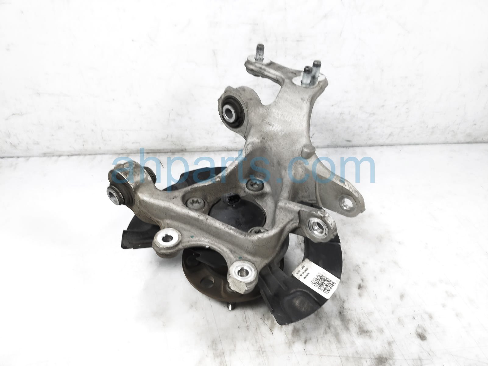 $200 Kia RR/RH SPINDLE KNUCKLE HUB $200 Kia RR/RH SPINDLE KNUCKLE HUB