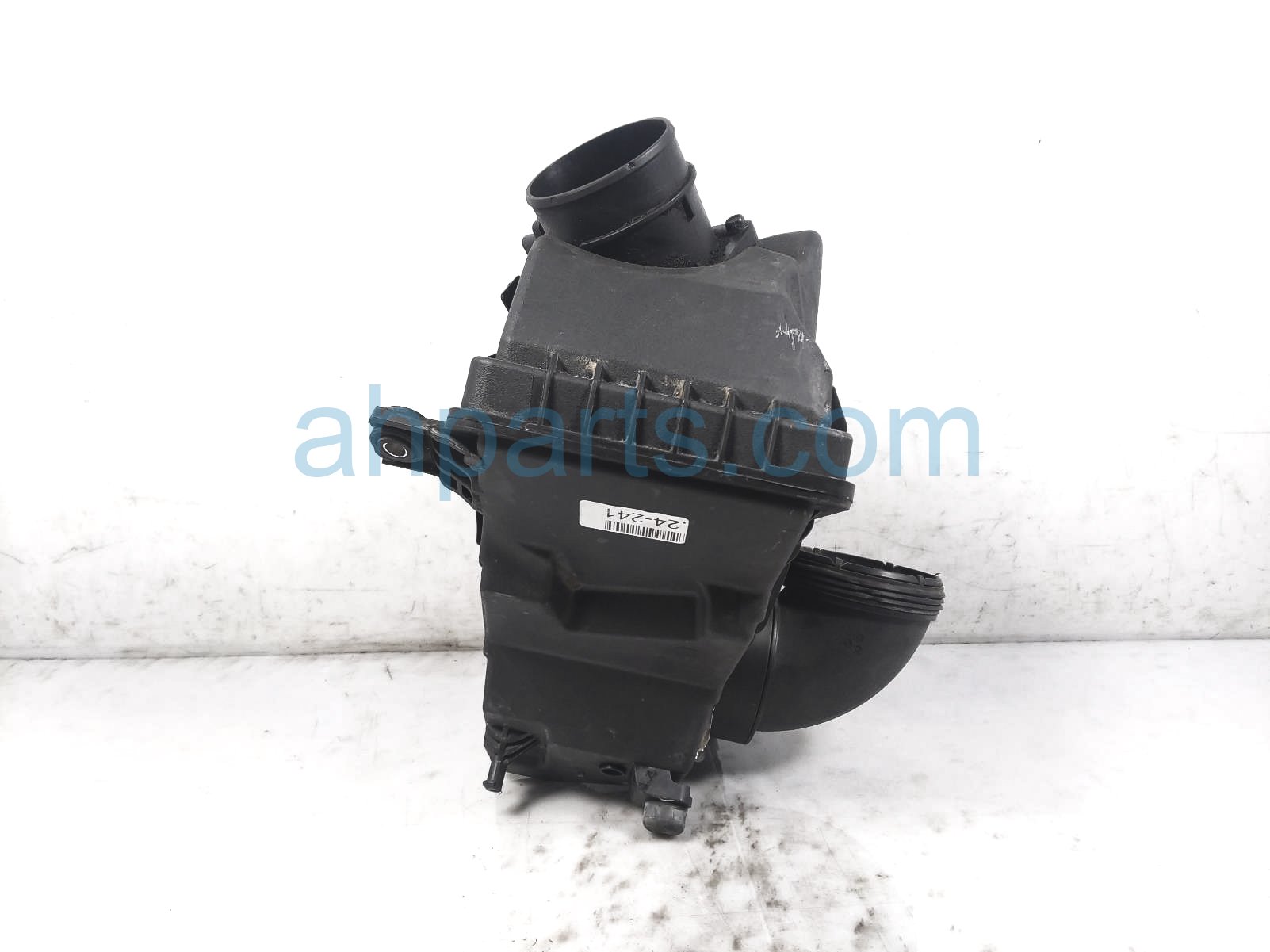 Sold 2022 Kia K5 Air Cleaner Intake Box 28110-L0400