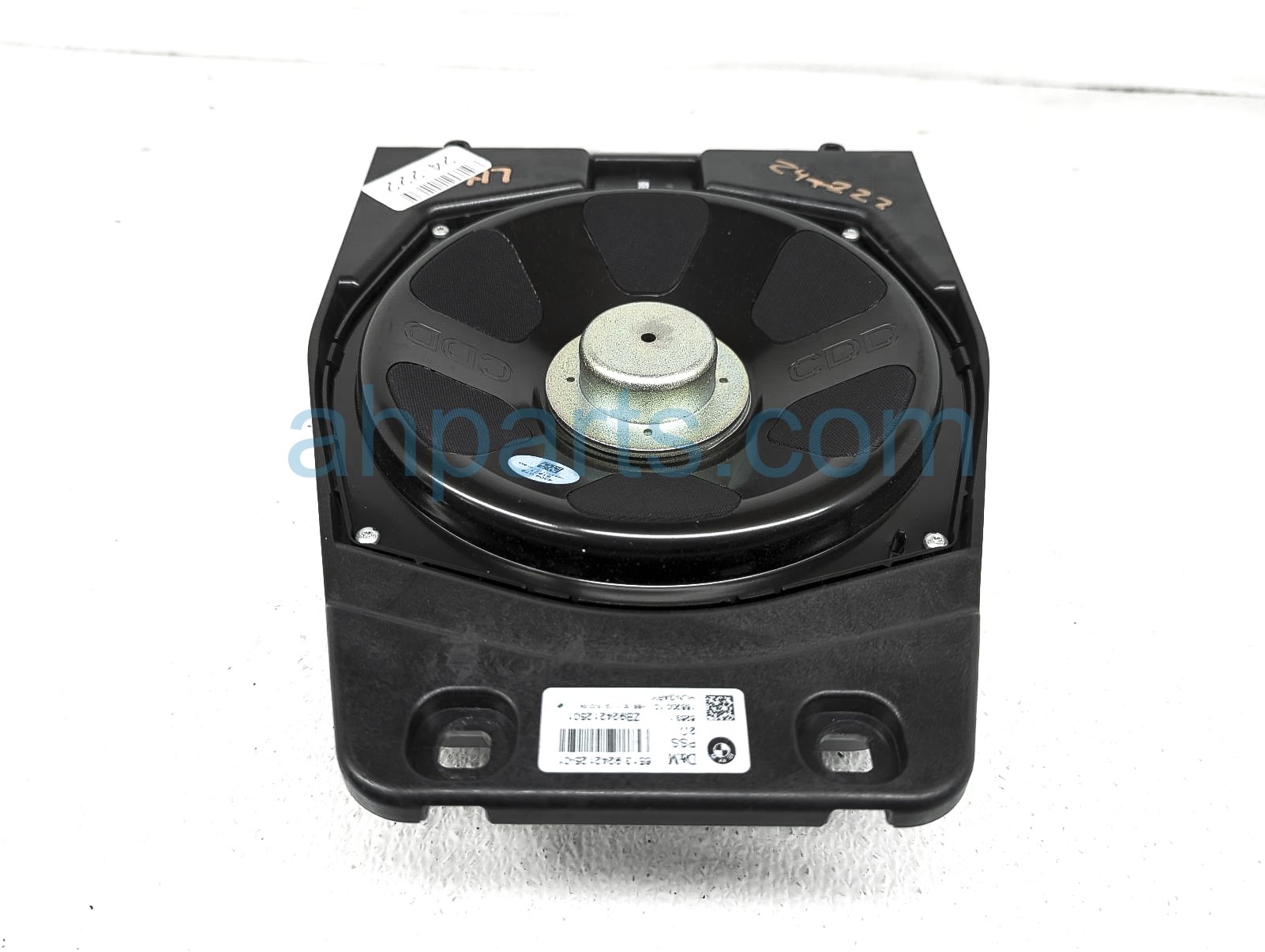 $175 BMW LH CENTRAL SUB WOOFER / SPEAKER $175 BMW LH CENTRAL SUB WOOFER / SPEAKER