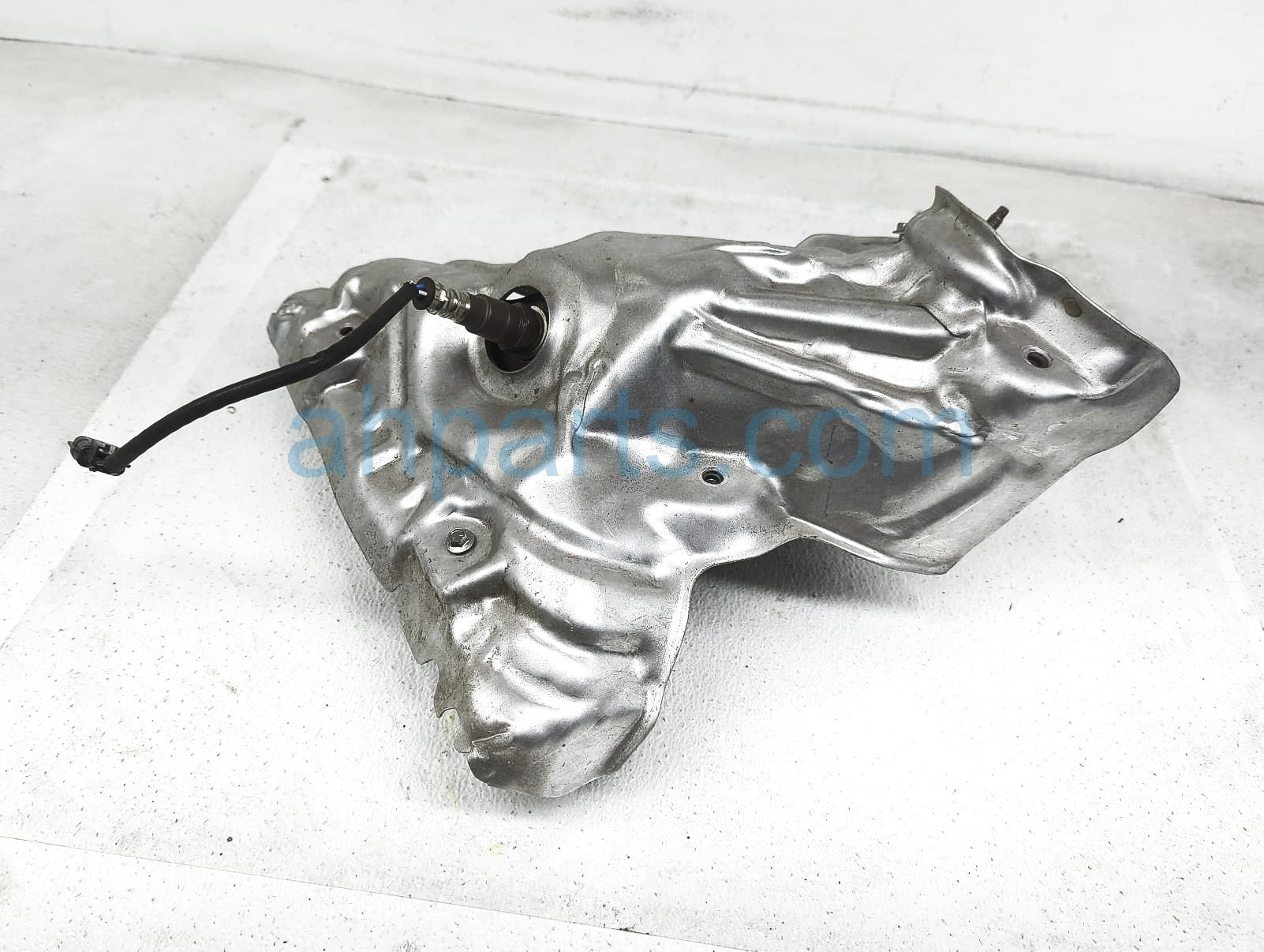 $695 Nissan EXHAUST MANIFOLD $695 Nissan EXHAUST MANIFOLD