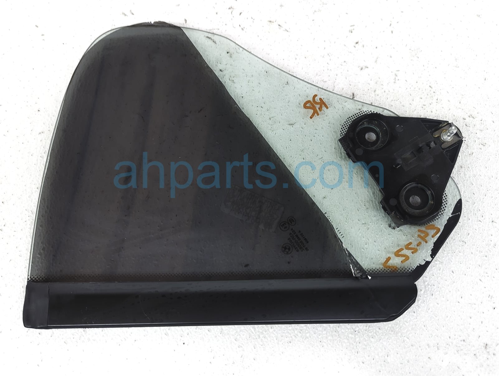 $125 BMW RH QUARTER WINDOW GLASS * $125 BMW RH QUARTER WINDOW GLASS *