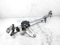 $175 Mercedes WINDSHIELD WIPER MOTOR W/ARM ASSY $175 Mercedes WINDSHIELD WIPER MOTOR W/ARM ASSY