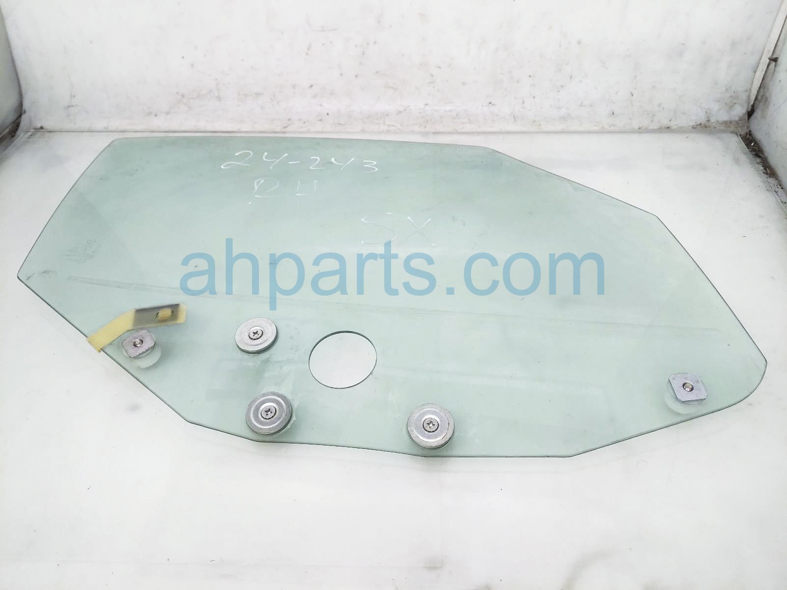 $125 Mazda RH DOOR GLASS WINDOW $125 Mazda RH DOOR GLASS WINDOW