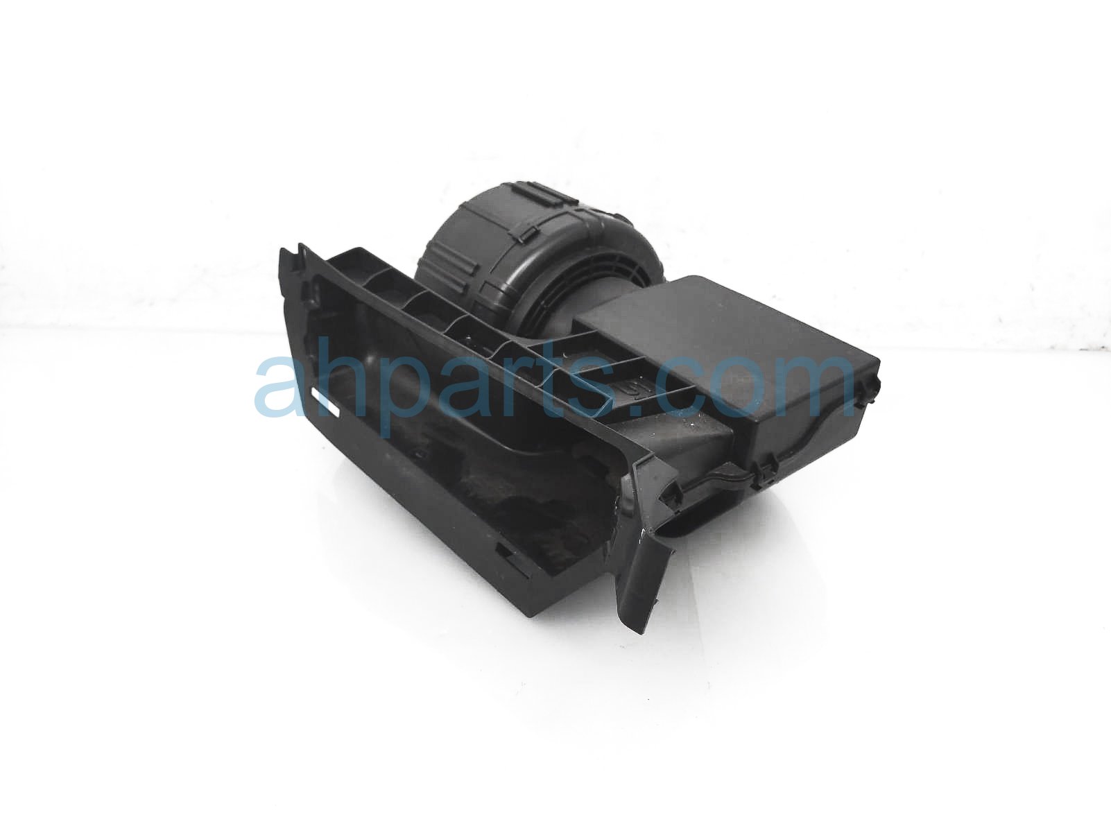 $99 Toyota RH BATTERY COOLING FAN BLOWER MOTOR $99 Toyota RH BATTERY COOLING FAN BLOWER MOTOR
