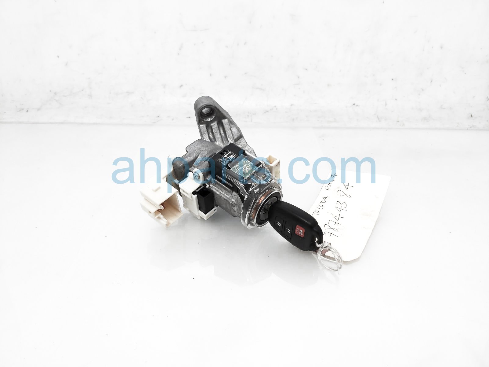 $59 Toyota A/T IGNITION SWITCH W/KEY ASSY