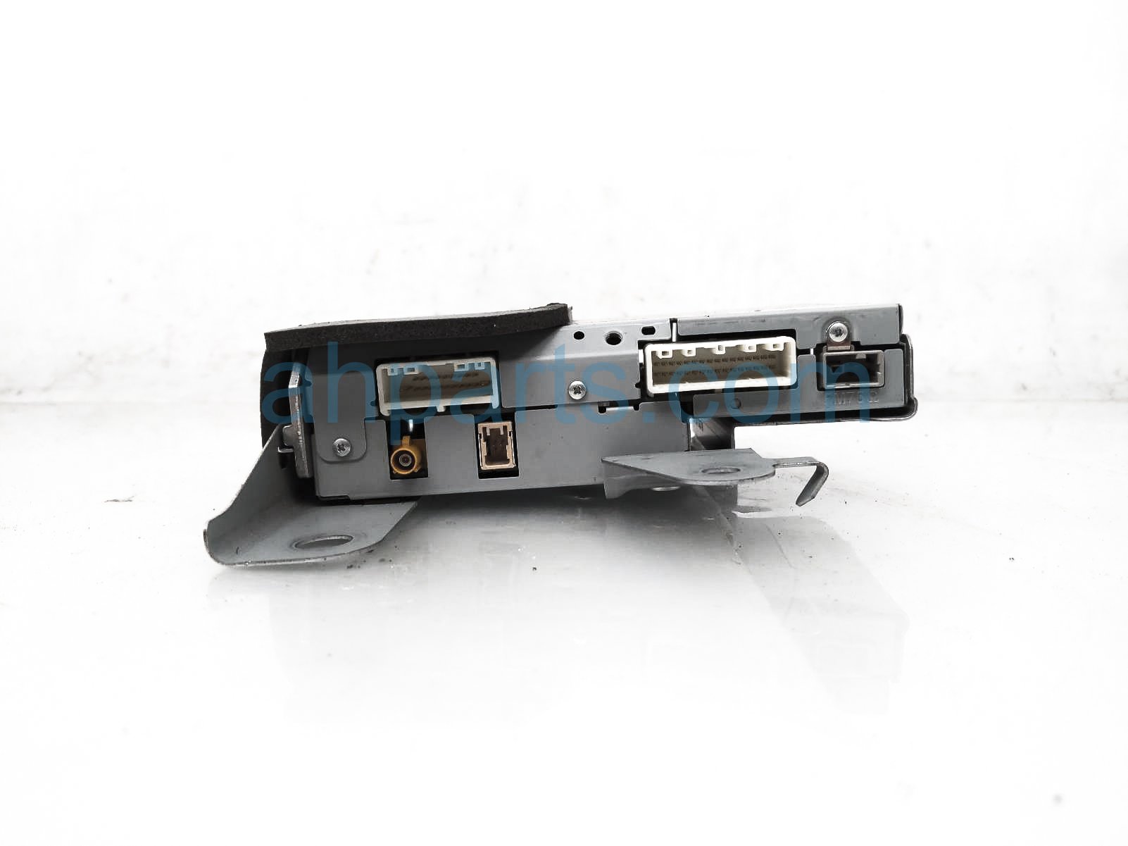 Sold 2021 Mazda Miata Satellite Audio Tuner Unit ND6N-66-DRX