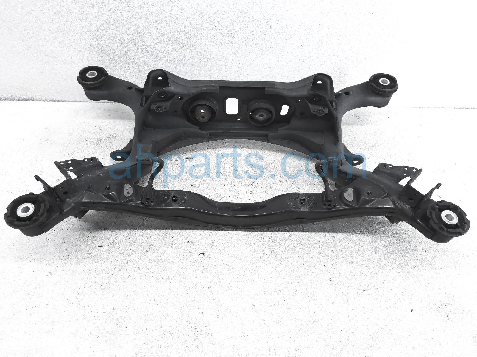 $225 Lexus REAR SUB FRAME / CRADLE