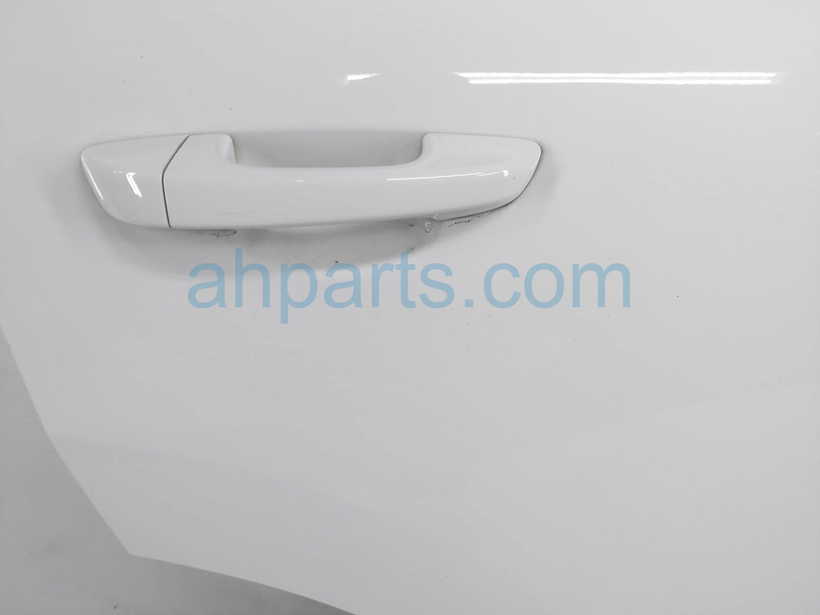 Sold 2017 Porsche Cayenne Rear Passenger Door - White - No Inside