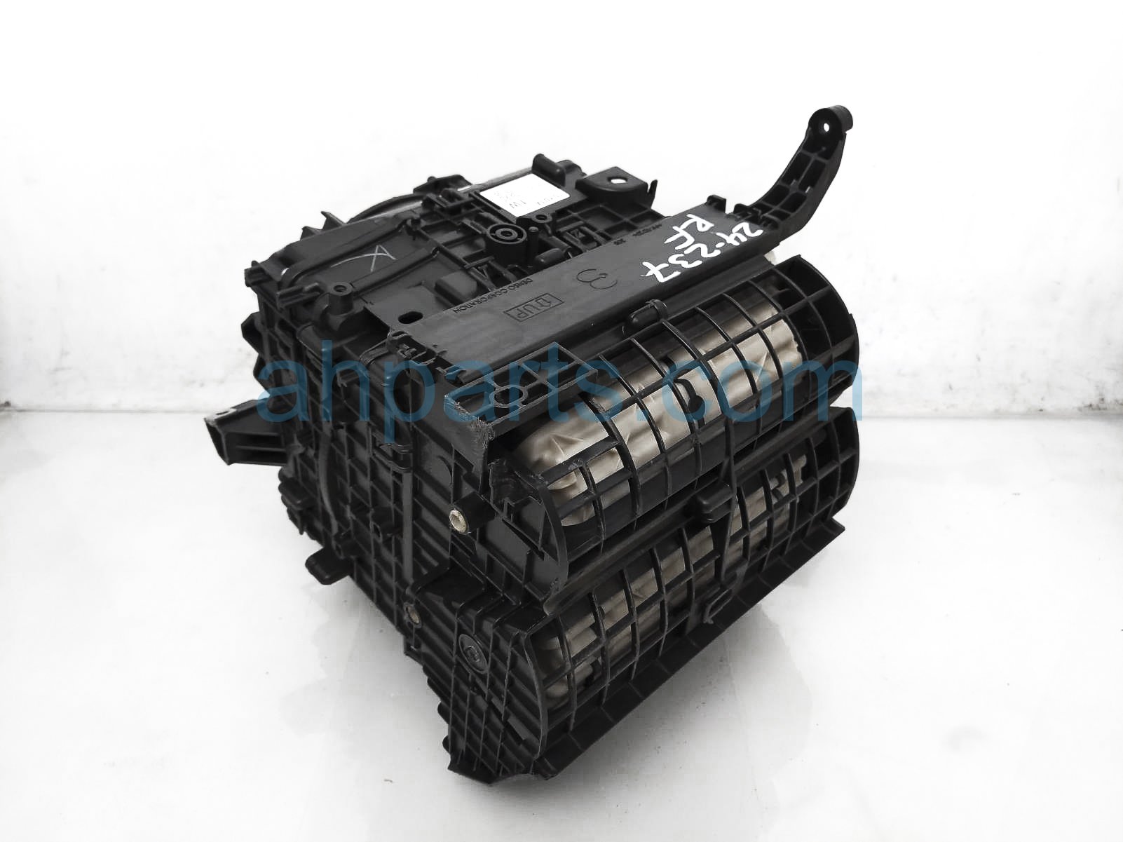 $99 Toyota A/C BLOWER MOTOR W/ CORE - LE