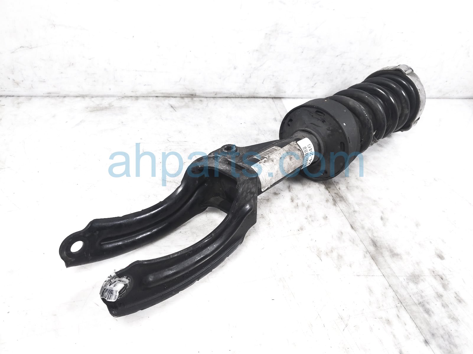 $149 Porsche FR/LH STRUT + SPRING $149 Porsche FR/LH STRUT + SPRING