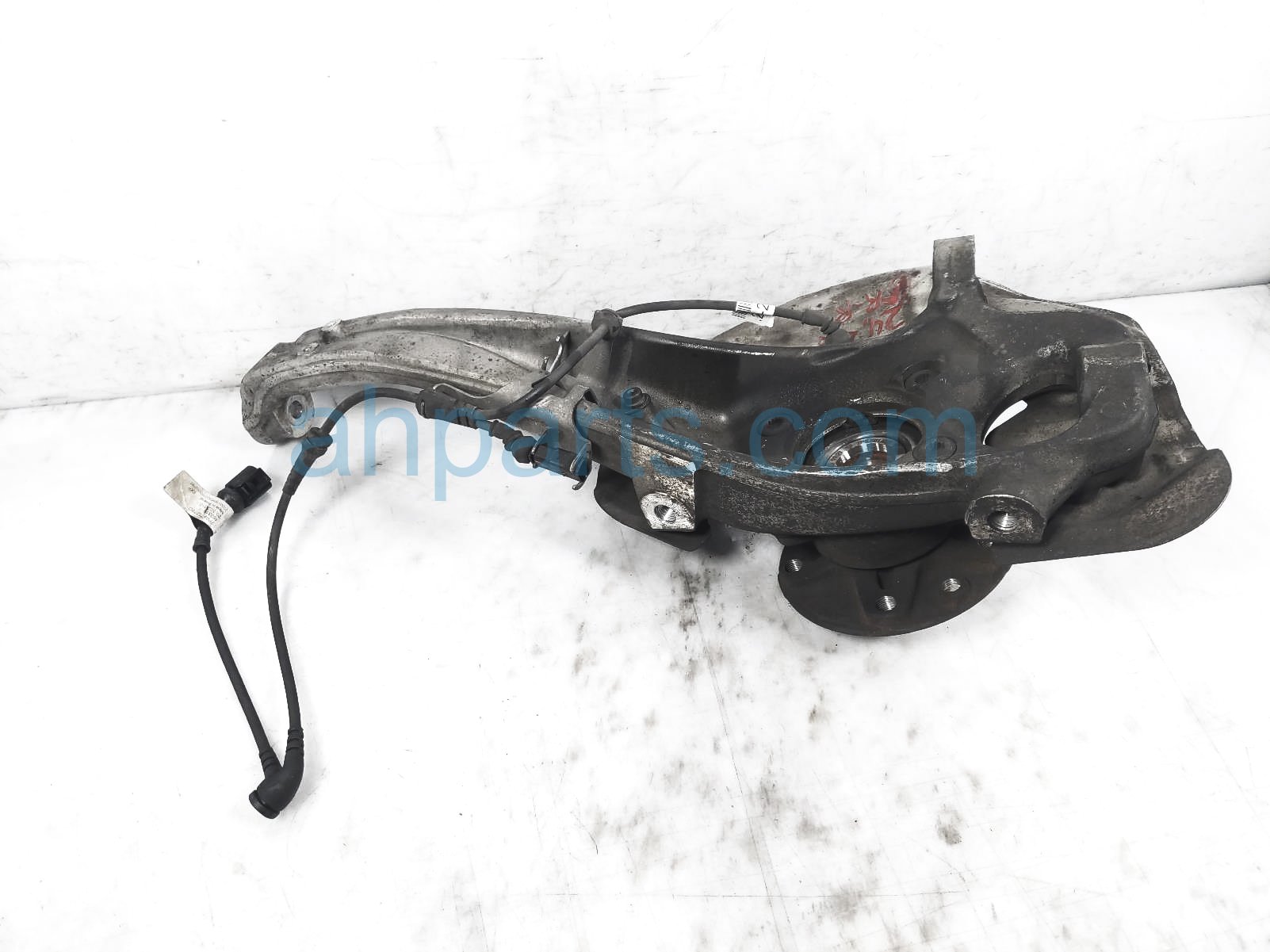 $149 Porsche FR/RH SPINDLE KNUCKLE HUB $149 Porsche FR/RH SPINDLE KNUCKLE HUB