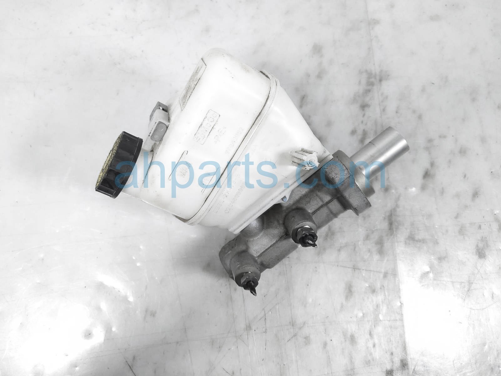 $99 Ford BRAKE MASTER CYLINDER - 2.3L $99 Ford BRAKE MASTER CYLINDER - 2.3L