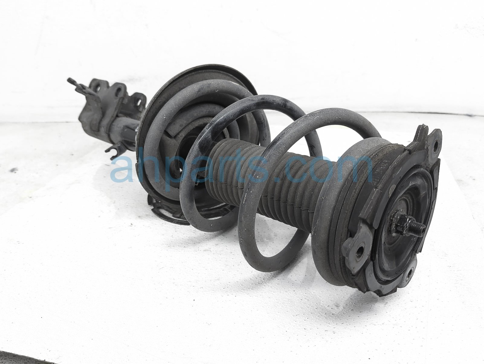 $75 Infiniti FR/RH STRUT + SPRING $75 Infiniti FR/RH STRUT + SPRING