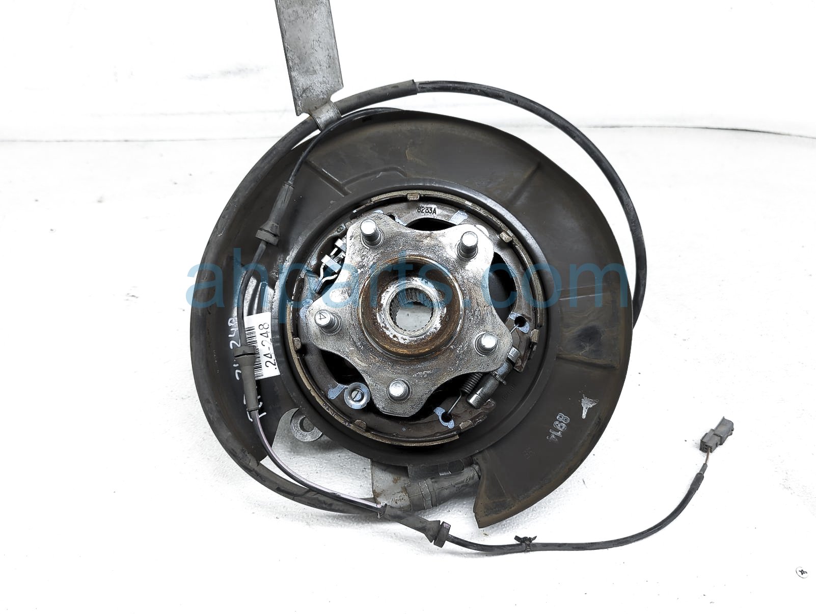 $75 Infiniti RR/RH SPINDLE KNUCKLE HUB - AWD $75 Infiniti RR/RH SPINDLE KNUCKLE HUB - AWD