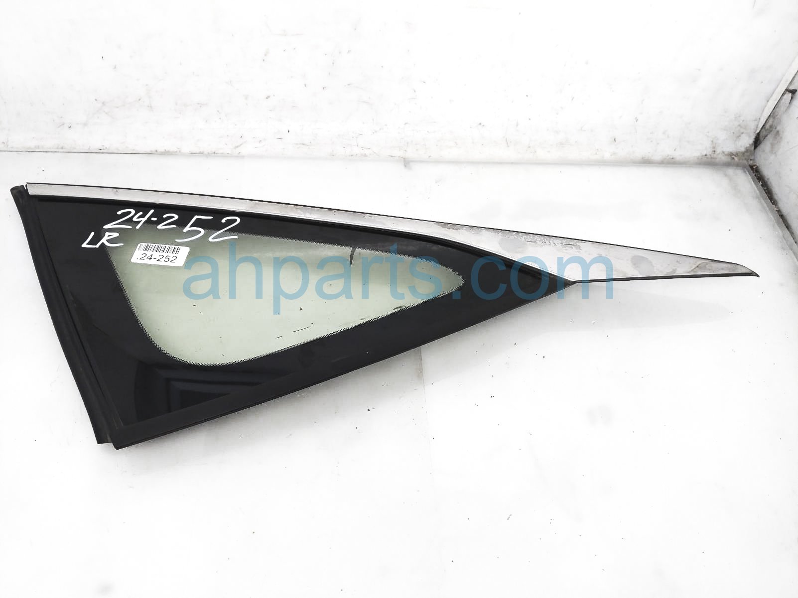 $85 Honda LH QUARTER WINDOW GLASS $85 Honda LH QUARTER WINDOW GLASS