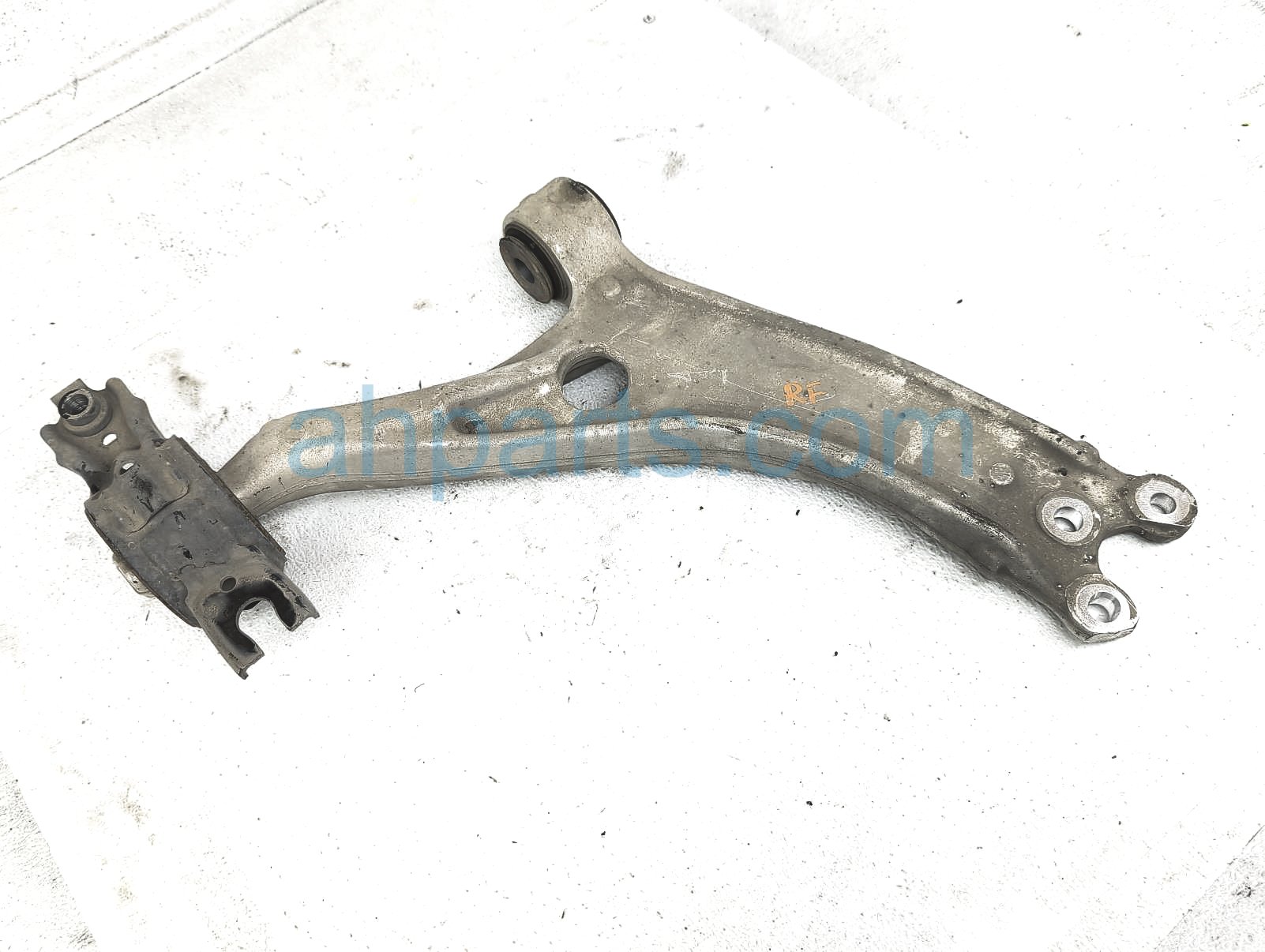 $110 Honda FR/RH LOWER CONTROL ARM $110 Honda FR/RH LOWER CONTROL ARM
